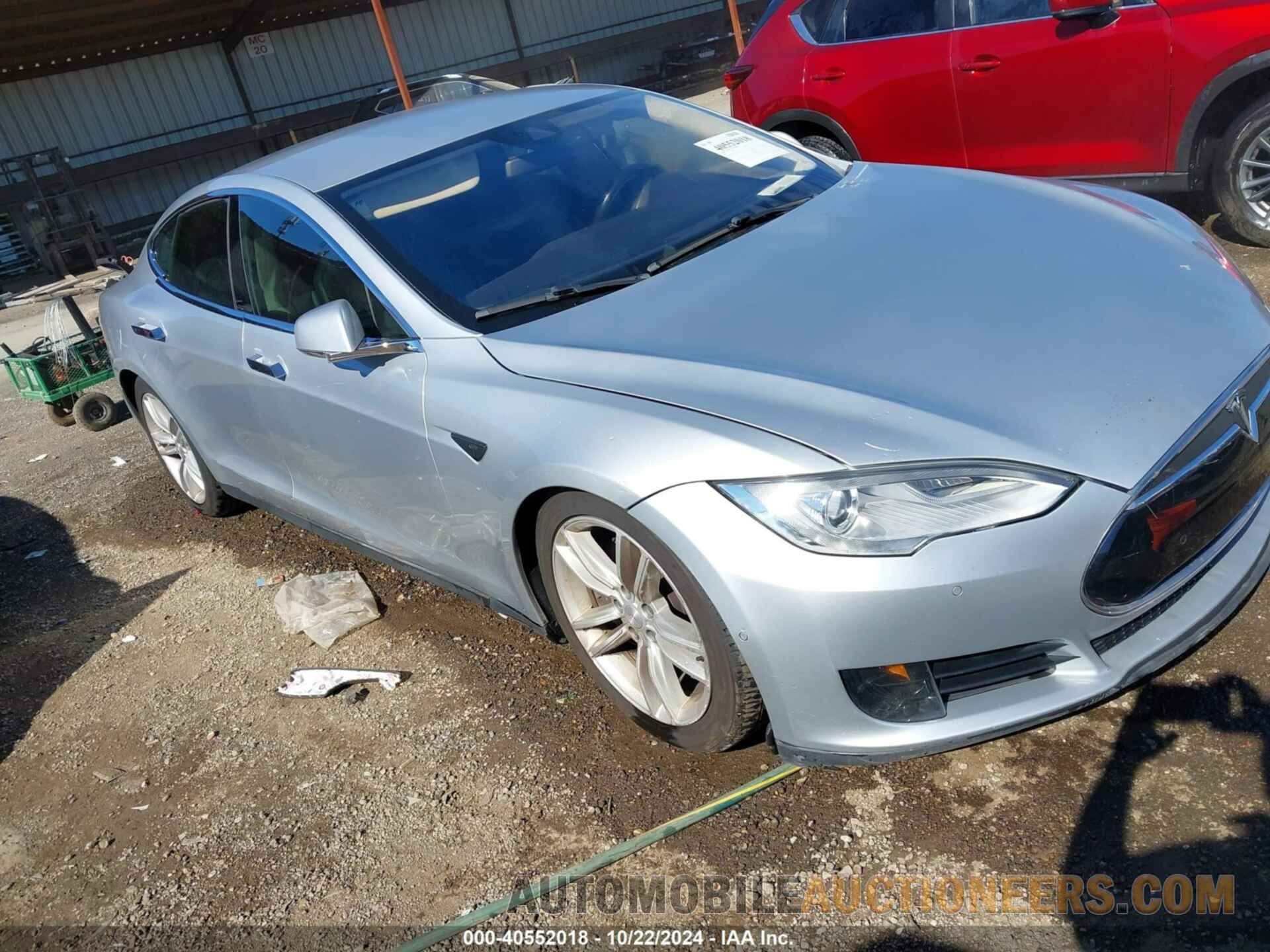 5YJSA1E25FF111739 TESLA MODEL S 2015