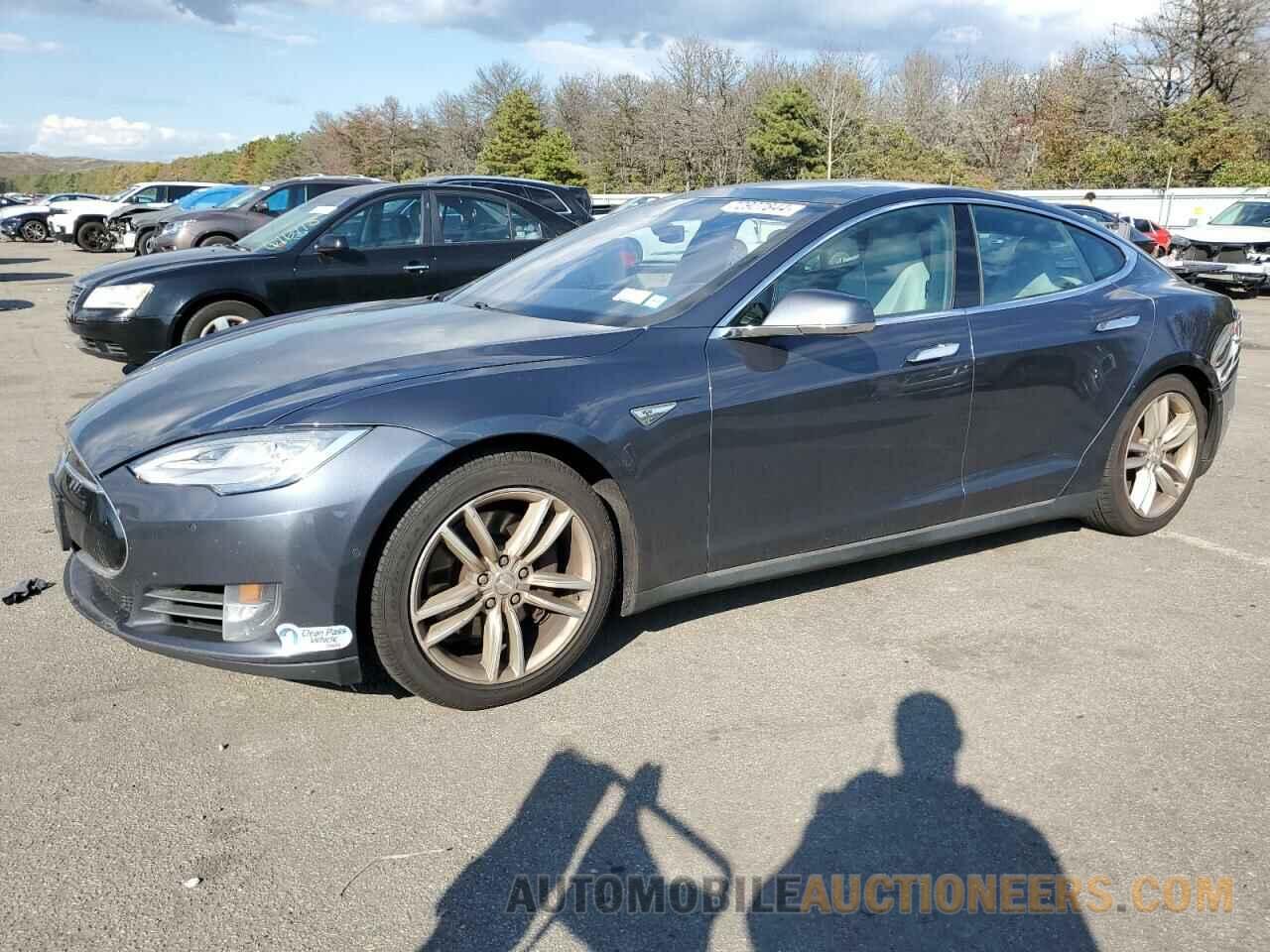 5YJSA1E25FF111921 TESLA MODEL S 2015