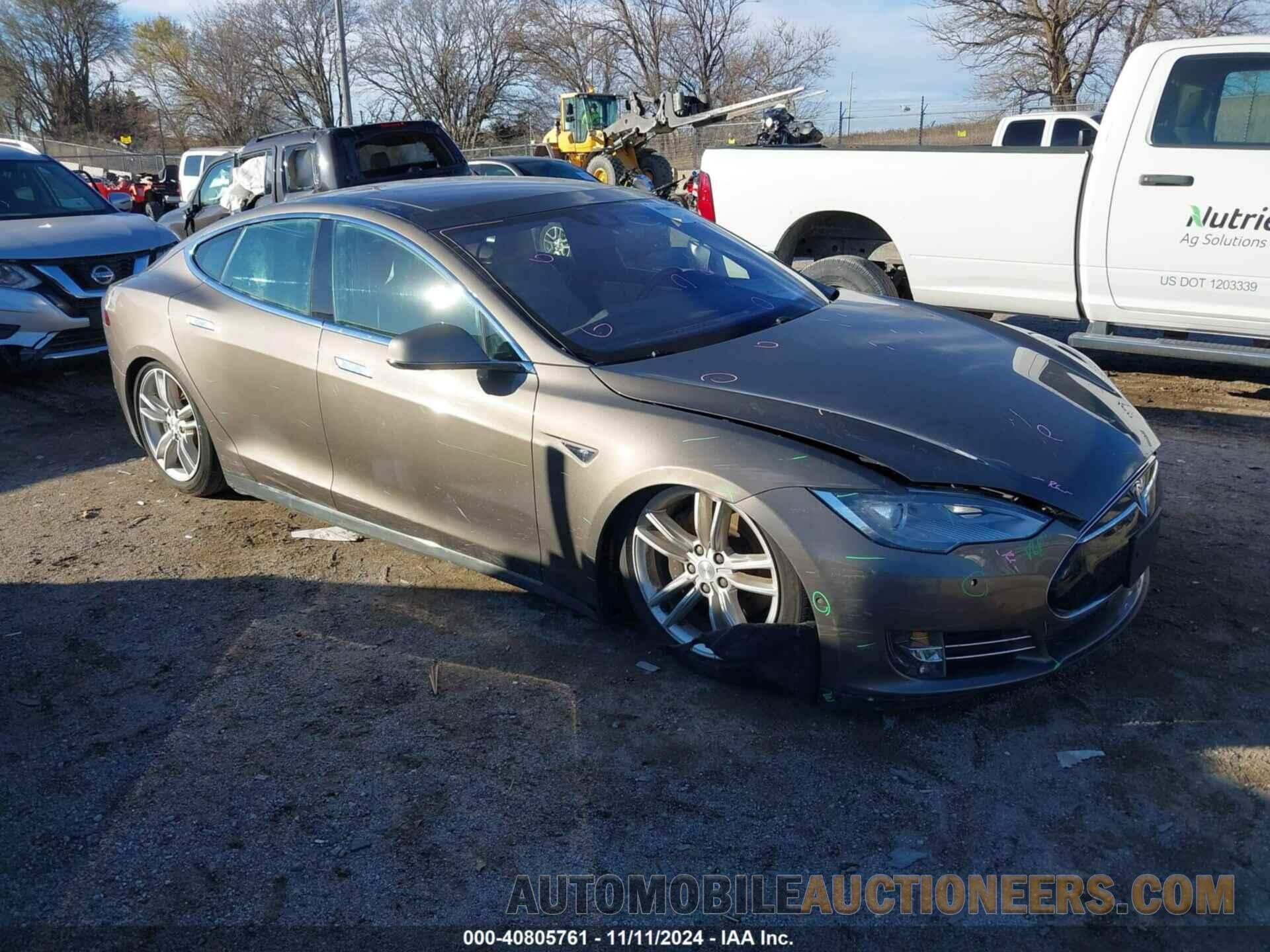 5YJSA1E25FF115077 TESLA MODEL S 2015