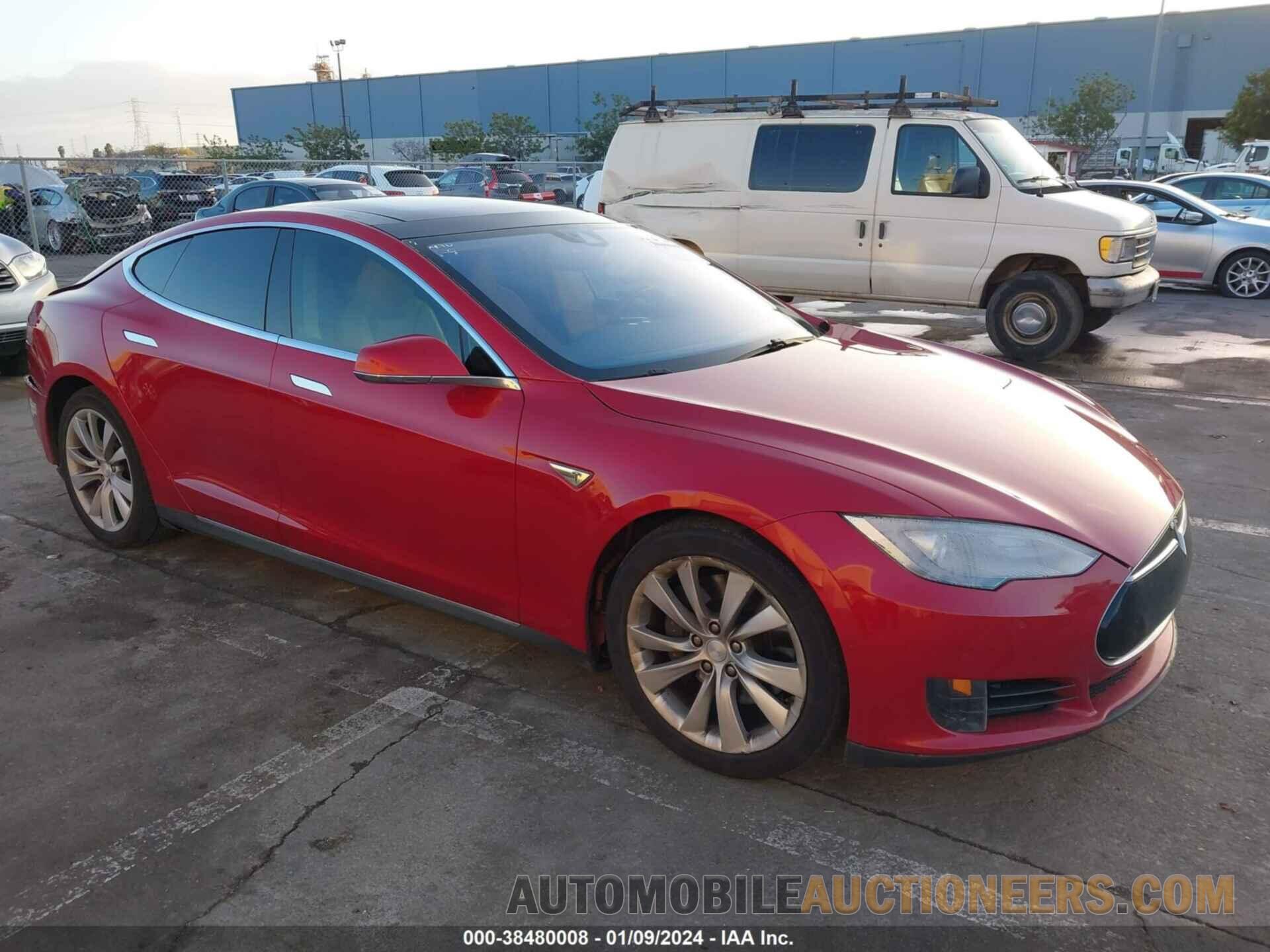 5YJSA1E25FF116469 TESLA MODEL S 2015