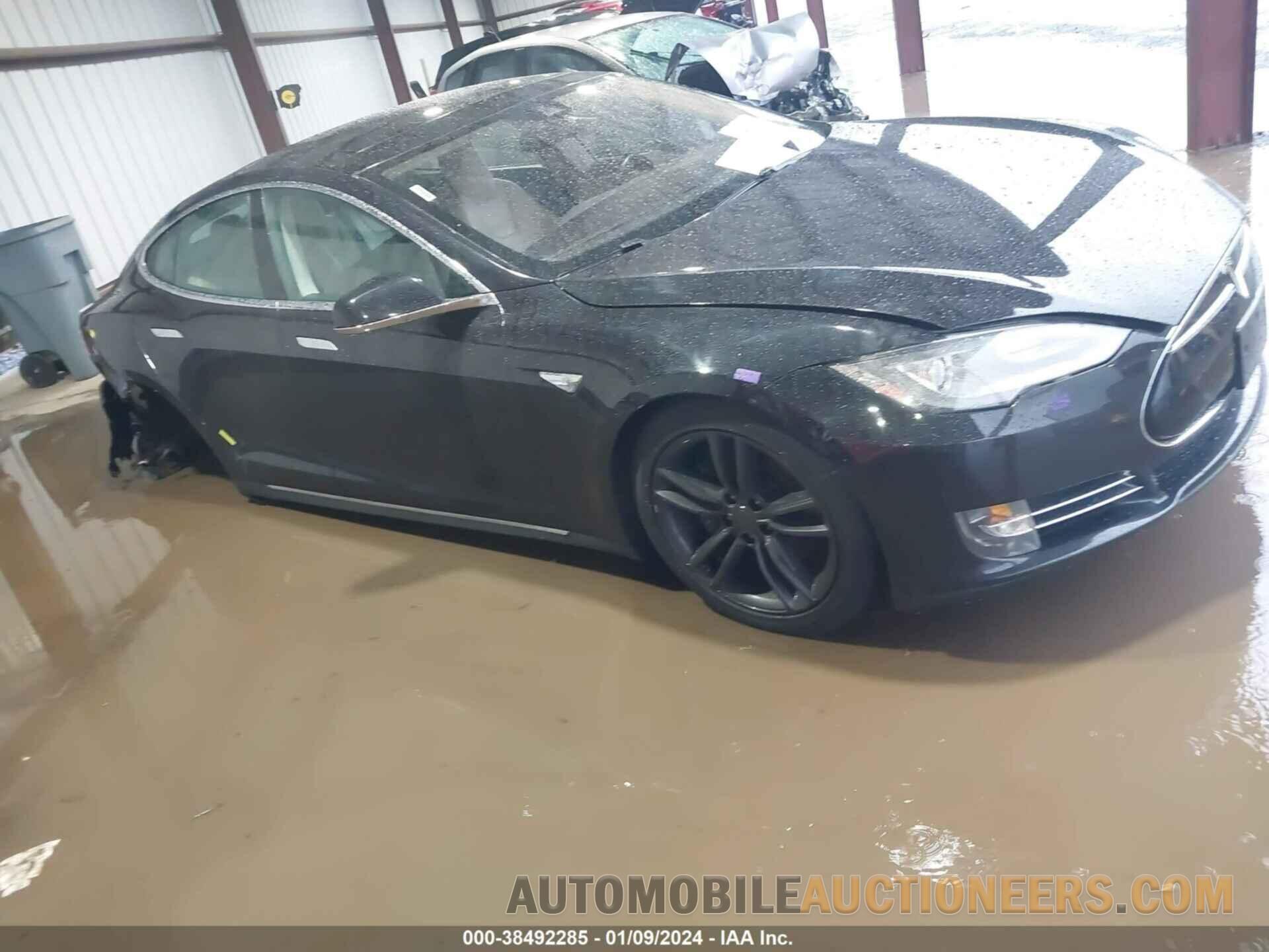 5YJSA1E25GF119809 TESLA MODEL S 2016