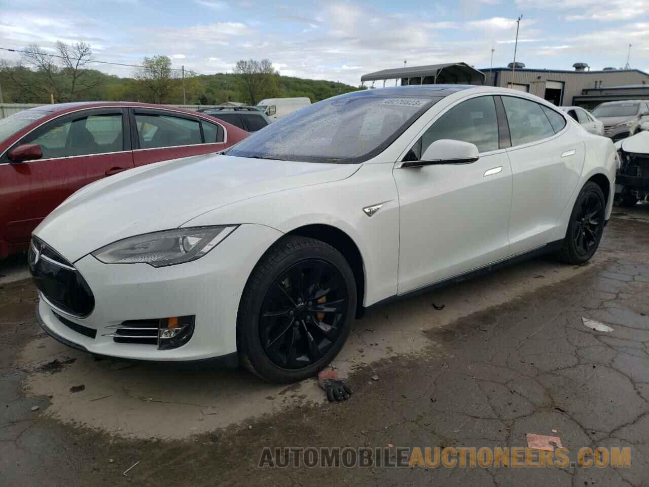 5YJSA1E25GF129806 TESLA MODEL S 2016