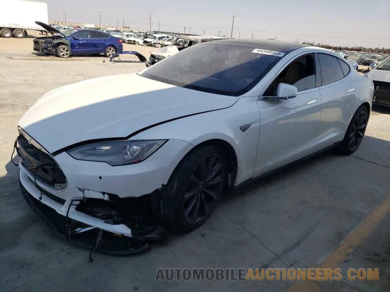 5YJSA1E25GF136903 TESLA MODEL S 2016