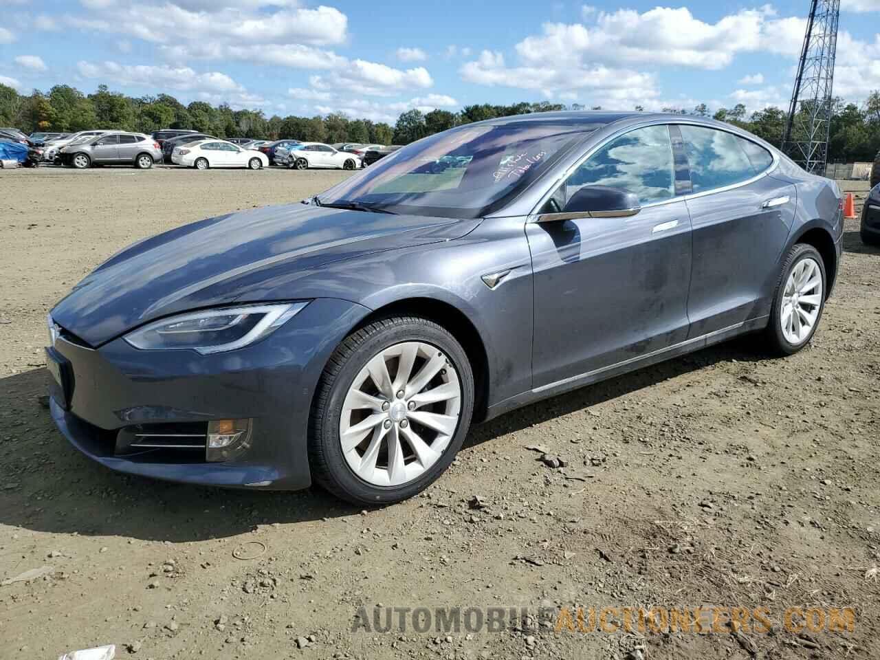 5YJSA1E25HF215831 TESLA MODEL S 2017