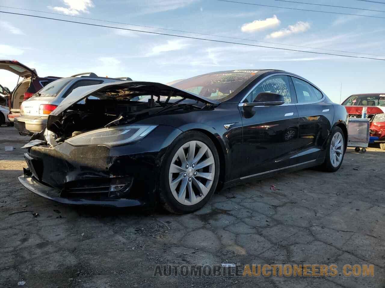 5YJSA1E25JF261097 TESLA MODEL S 2018