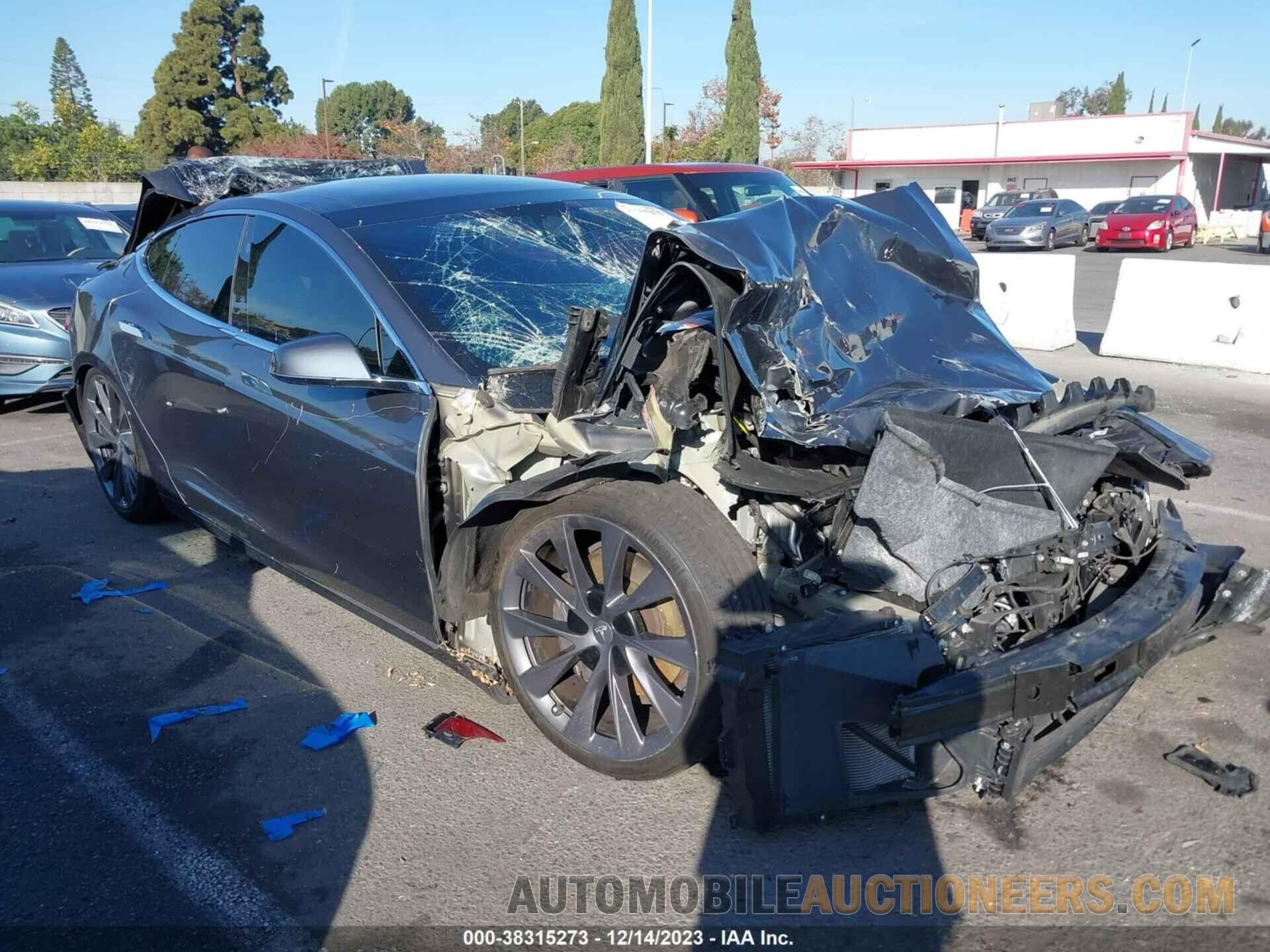 5YJSA1E25JF265652 TESLA MODEL S 2018