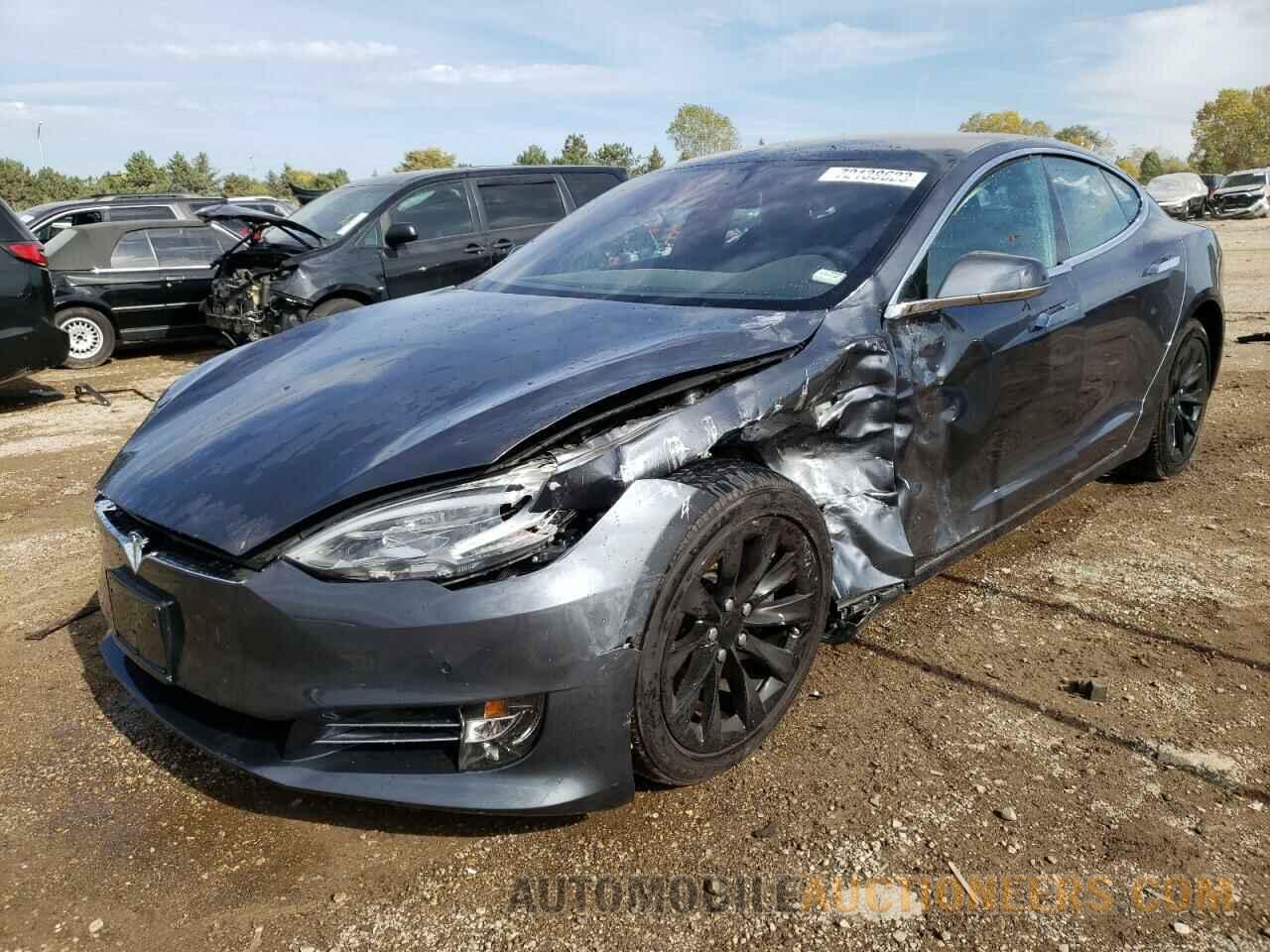 5YJSA1E25JF267918 TESLA MODEL S 2018