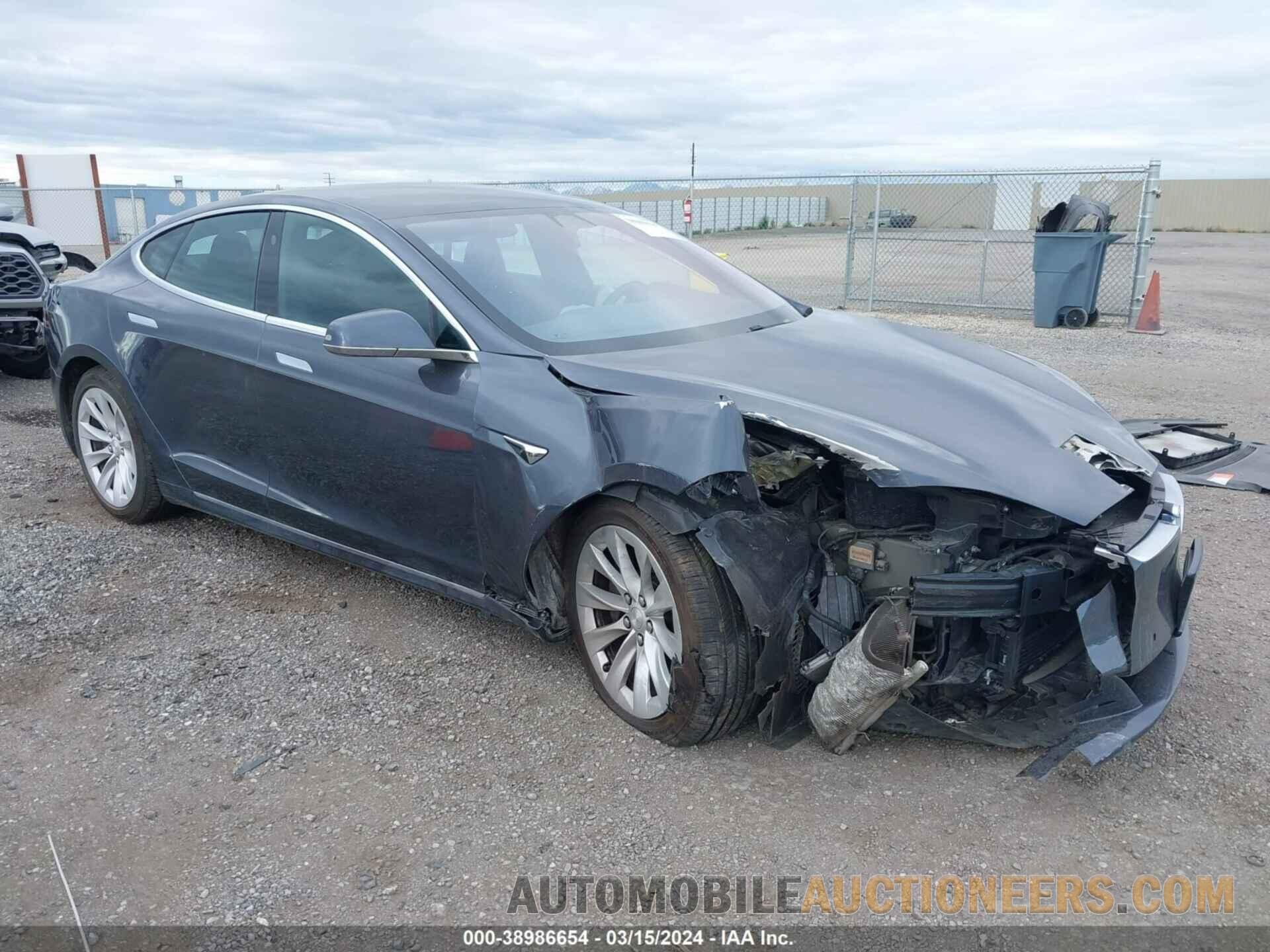 5YJSA1E25JF275467 TESLA MODEL S 2018