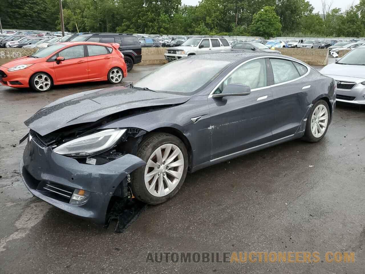 5YJSA1E25JF275632 TESLA MODEL S 2018