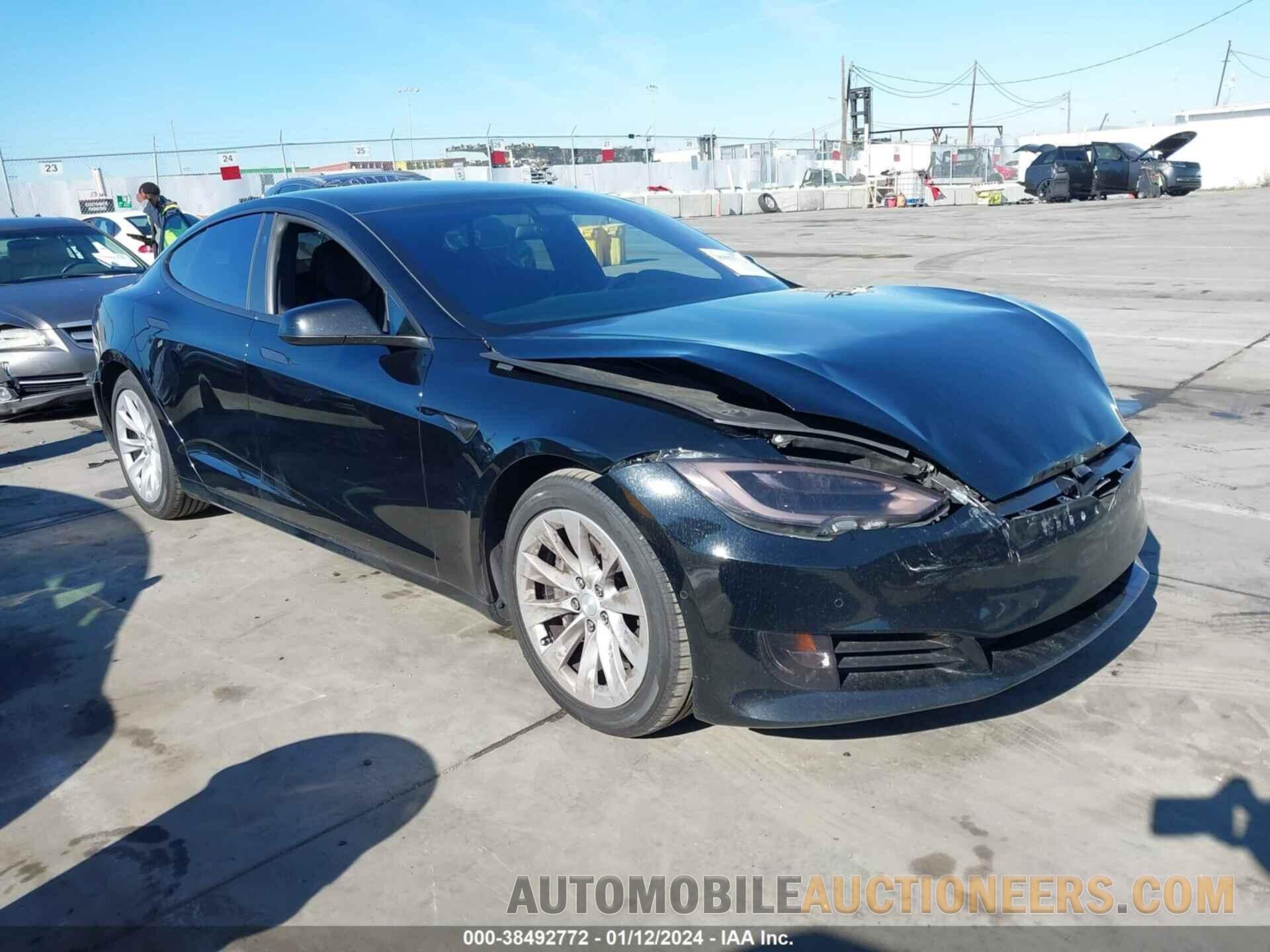 5YJSA1E25JF292334 TESLA MODEL S 2018