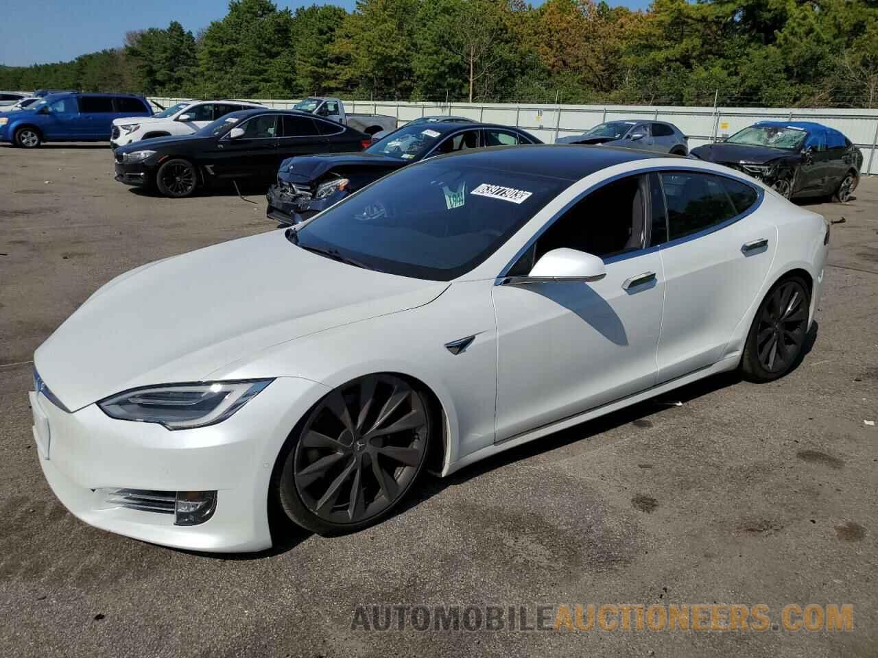 5YJSA1E25LF352129 TESLA MODEL S 2020