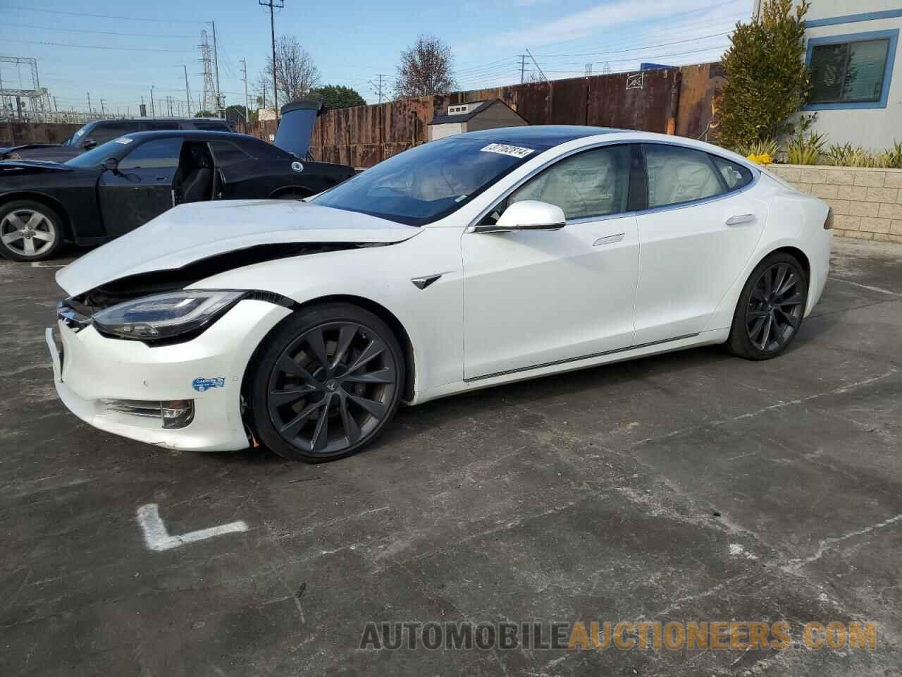 5YJSA1E25LF415648 TESLA MODEL S 2020