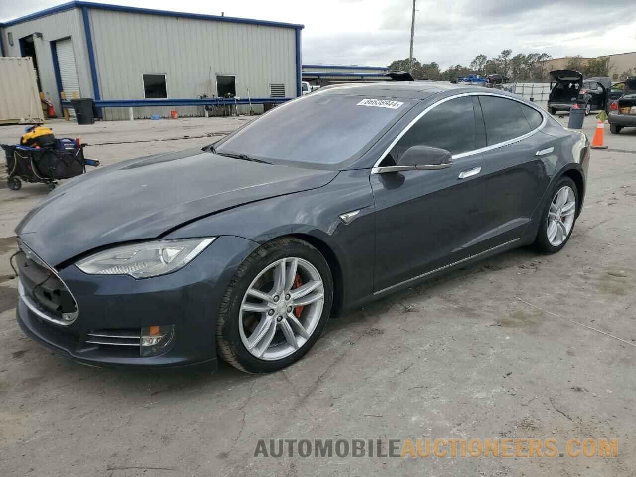 5YJSA1E26FF105240 TESLA MODEL S 2015