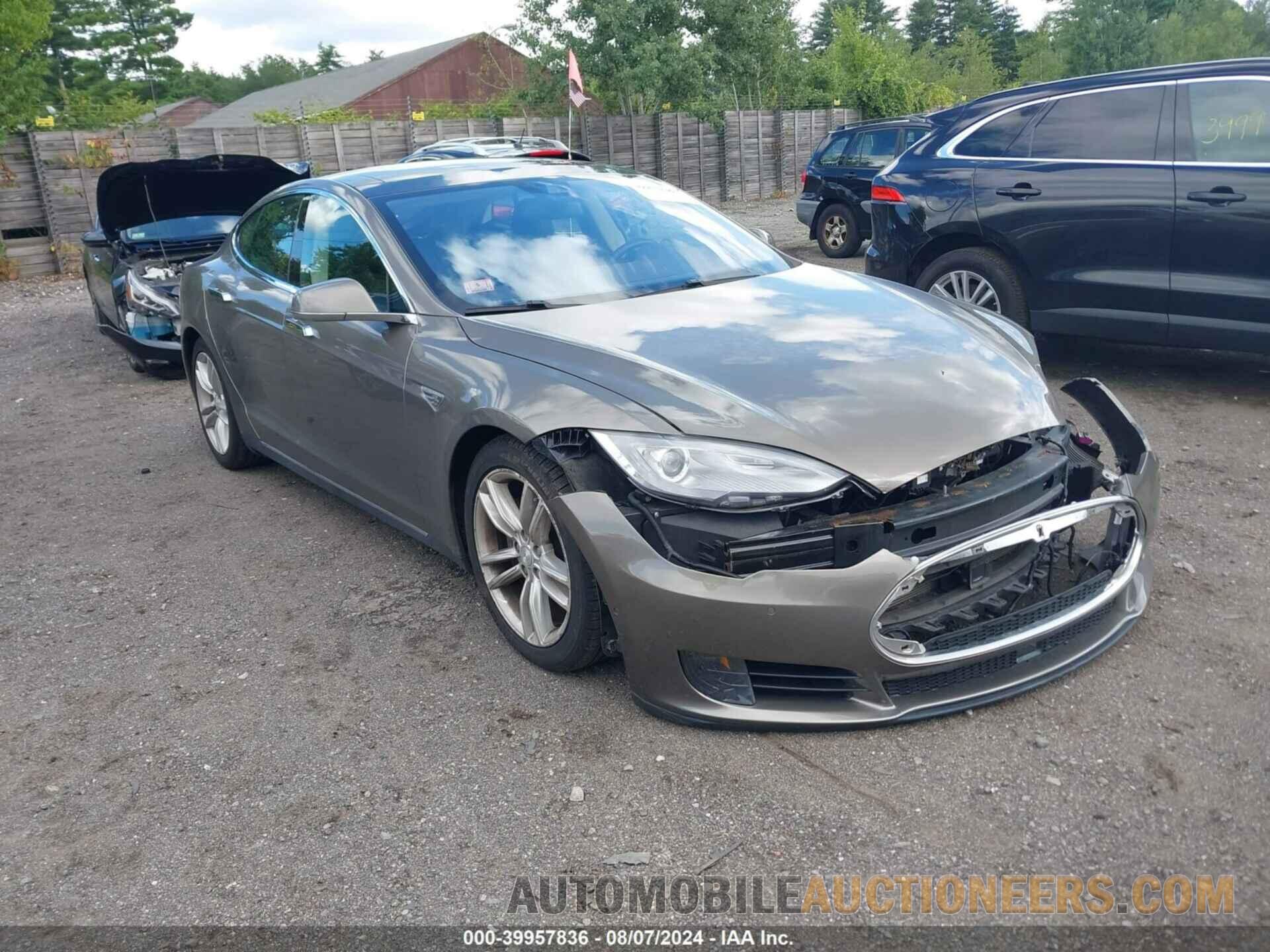 5YJSA1E26FF114665 TESLA MODEL S 2015