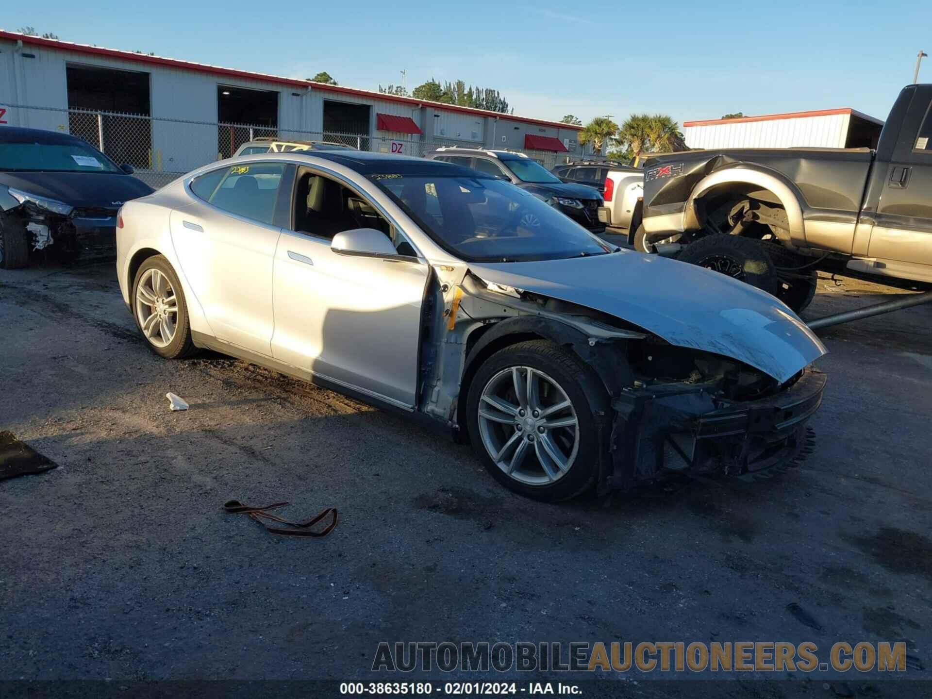 5YJSA1E26FF115251 TESLA MODEL S 2015