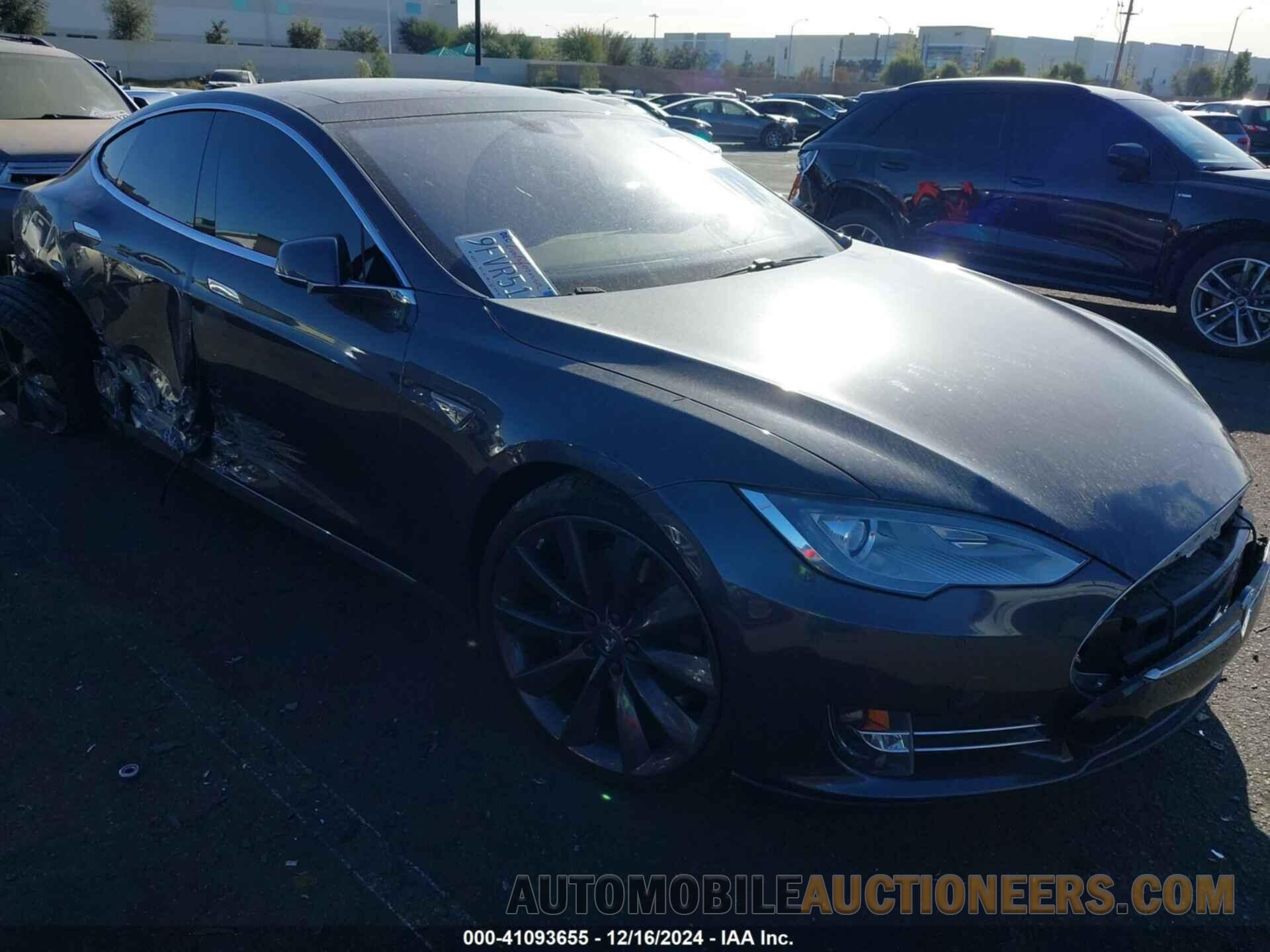 5YJSA1E26FF115556 TESLA MODEL S 2015