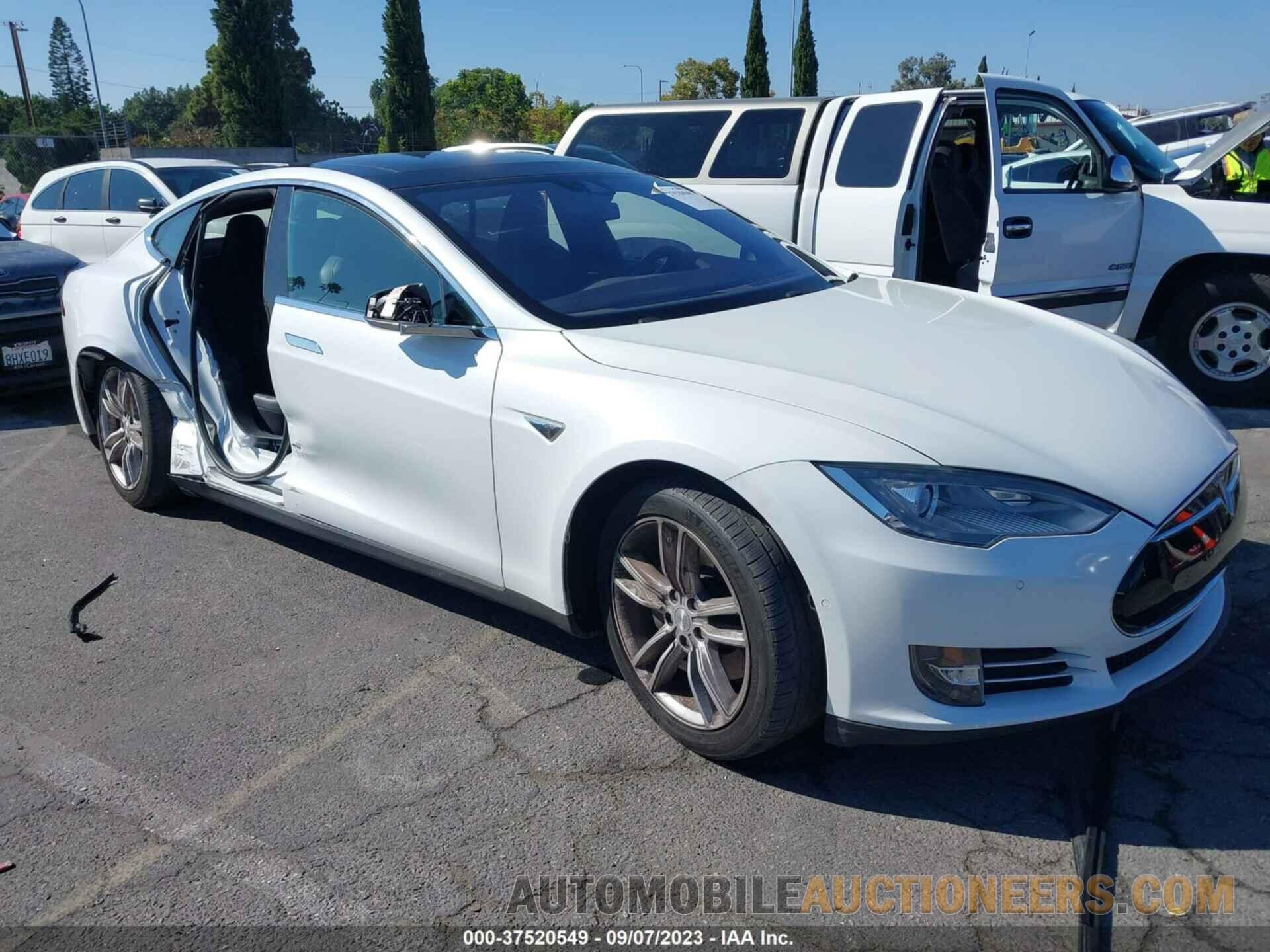 5YJSA1E26FF117307 TESLA MODEL S 2015