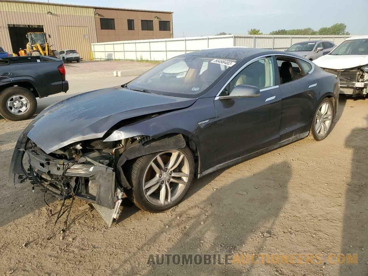 5YJSA1E26GF128020 TESLA MODEL S 2016