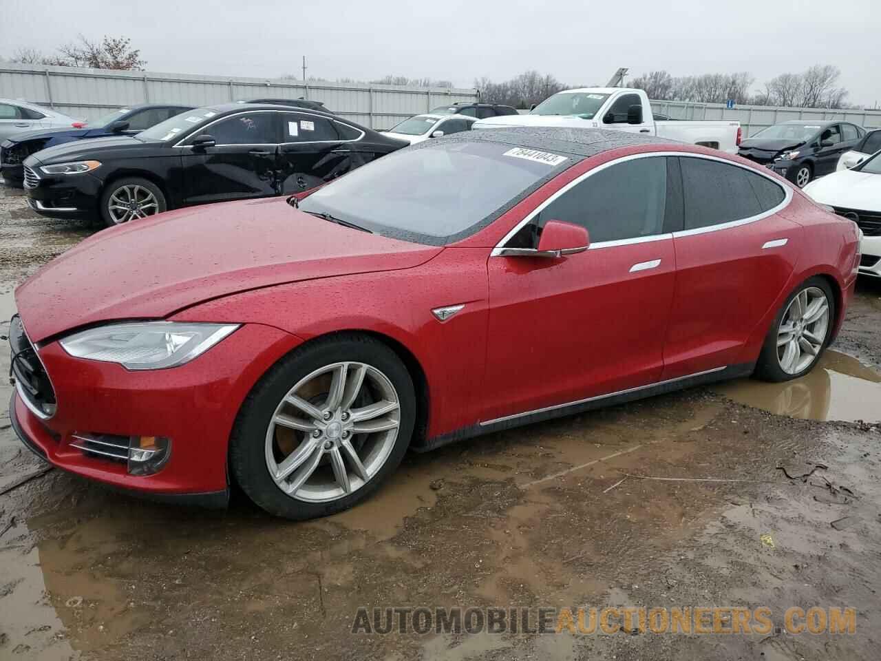 5YJSA1E26GF130253 TESLA MODEL S 2016