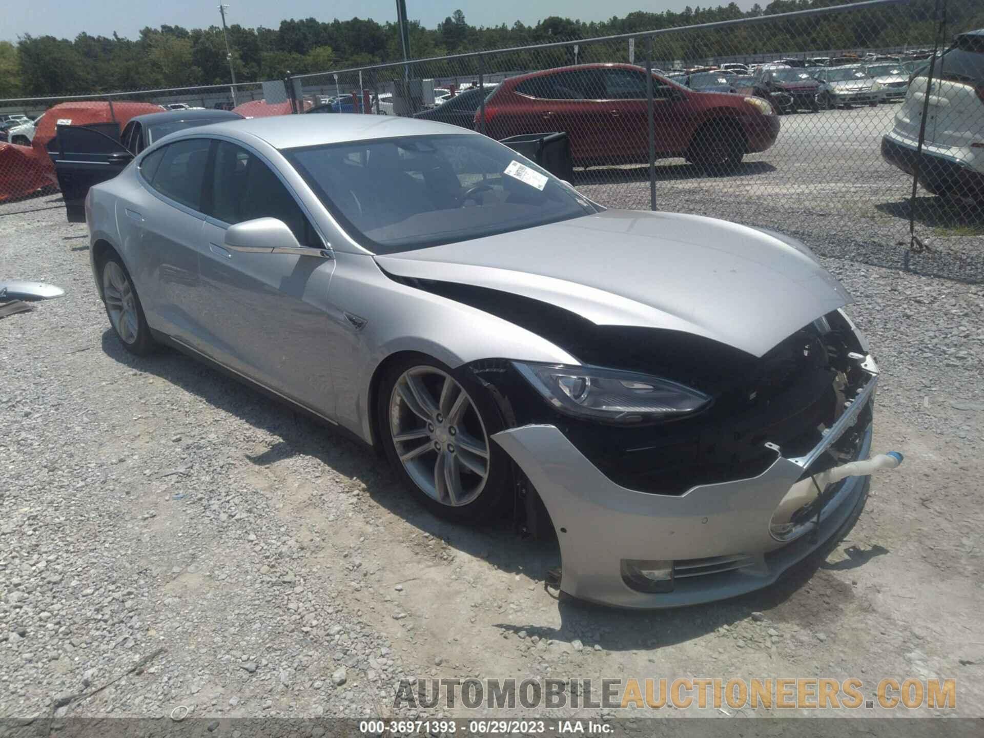 5YJSA1E26GF131810 TESLA MODEL S 2016