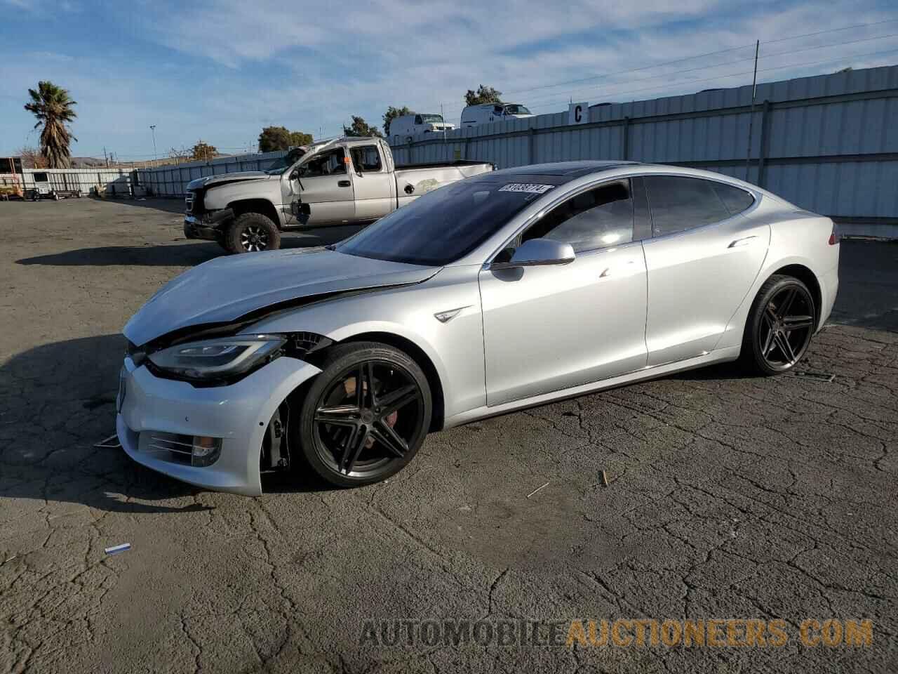 5YJSA1E26GF160823 TESLA MODEL S 2016