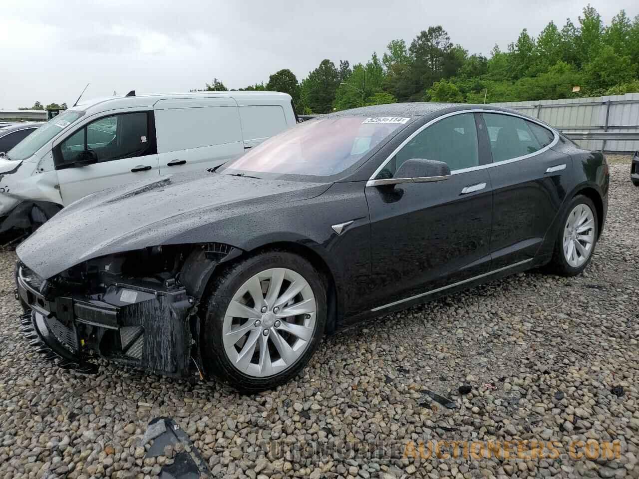 5YJSA1E26HF208208 TESLA MODEL S 2017