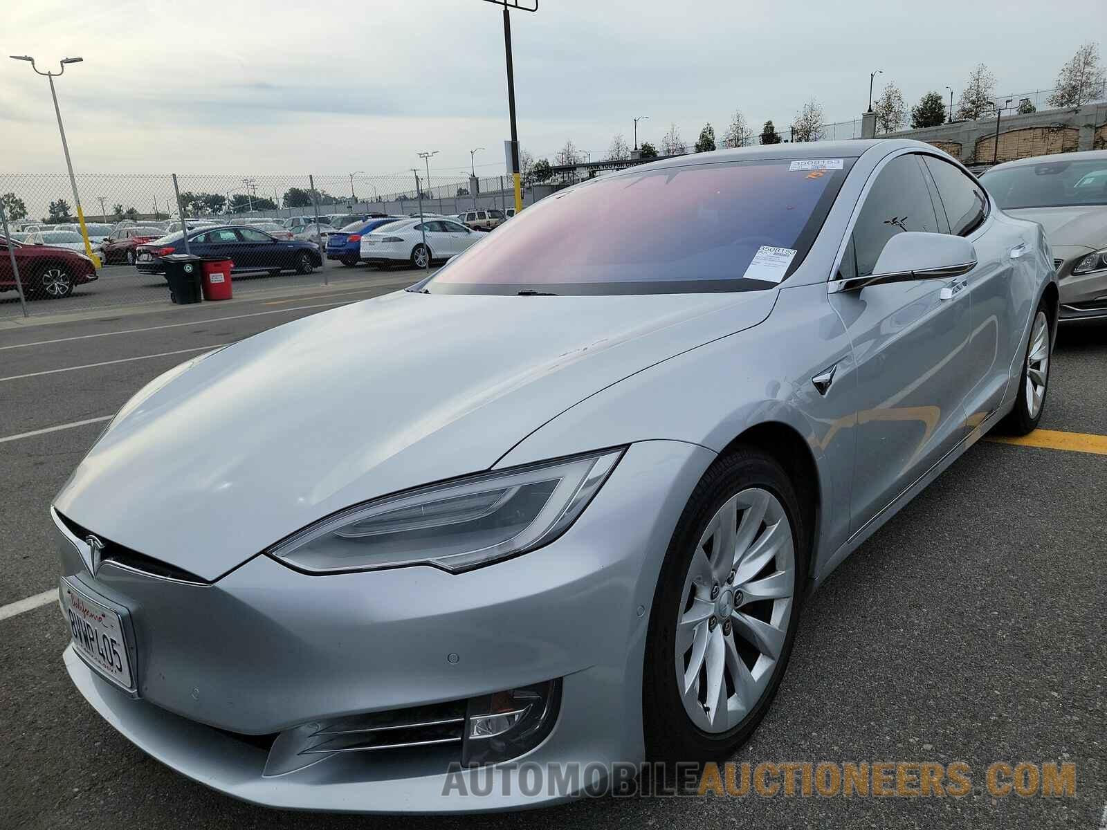 5YJSA1E26HF220956 Tesla Model S 2017