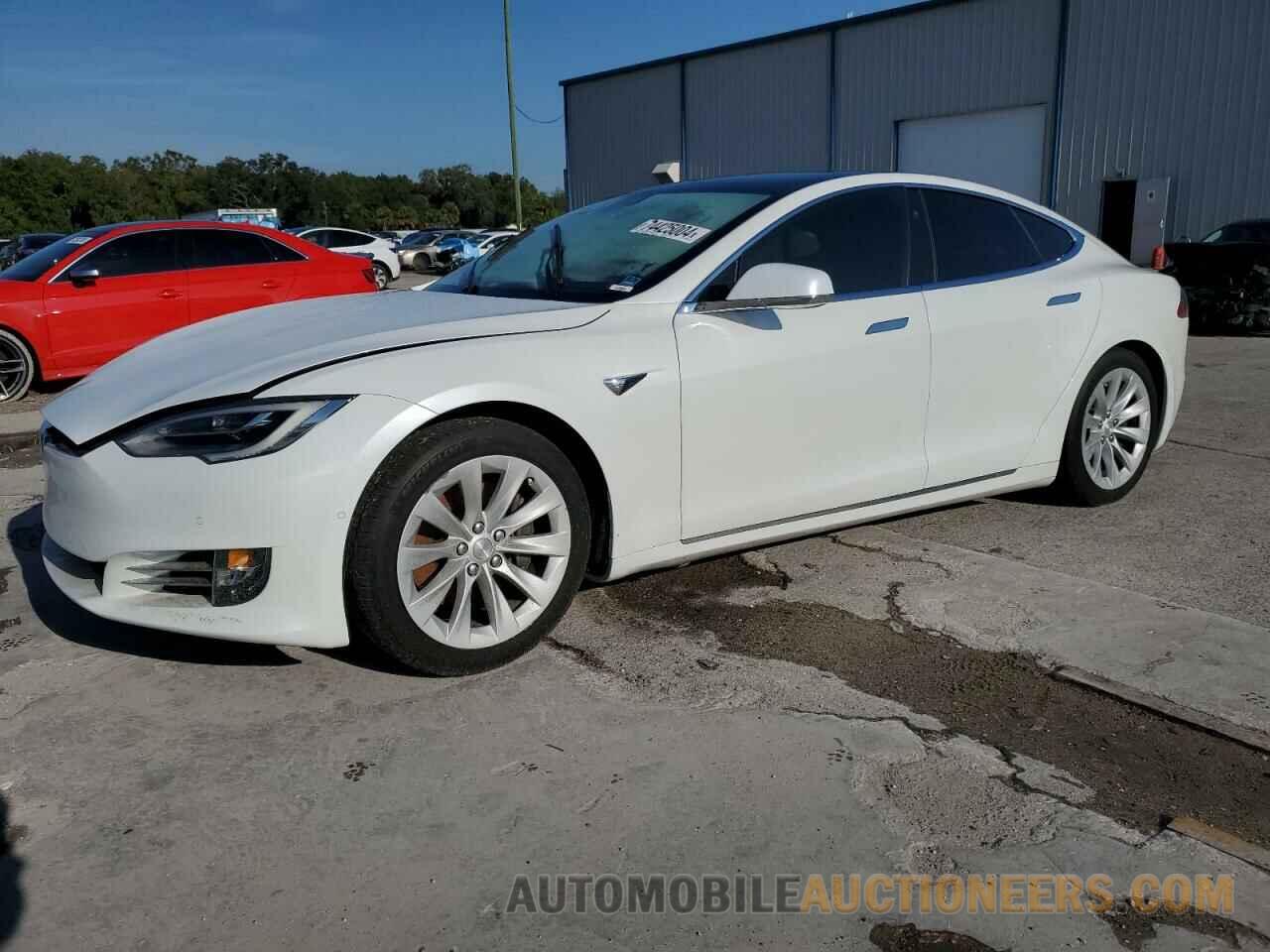 5YJSA1E26JF258371 TESLA MODEL S 2018