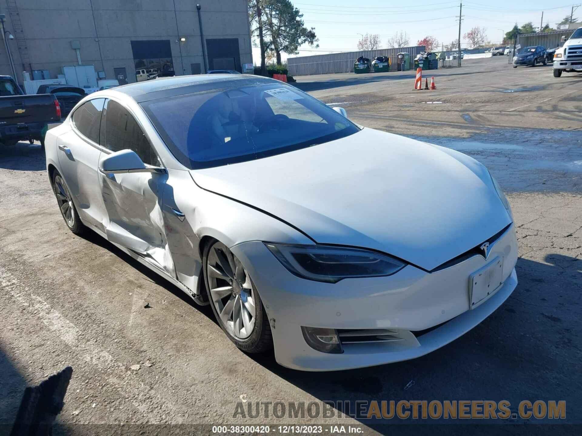 5YJSA1E26JF260752 TESLA MODEL S 2018