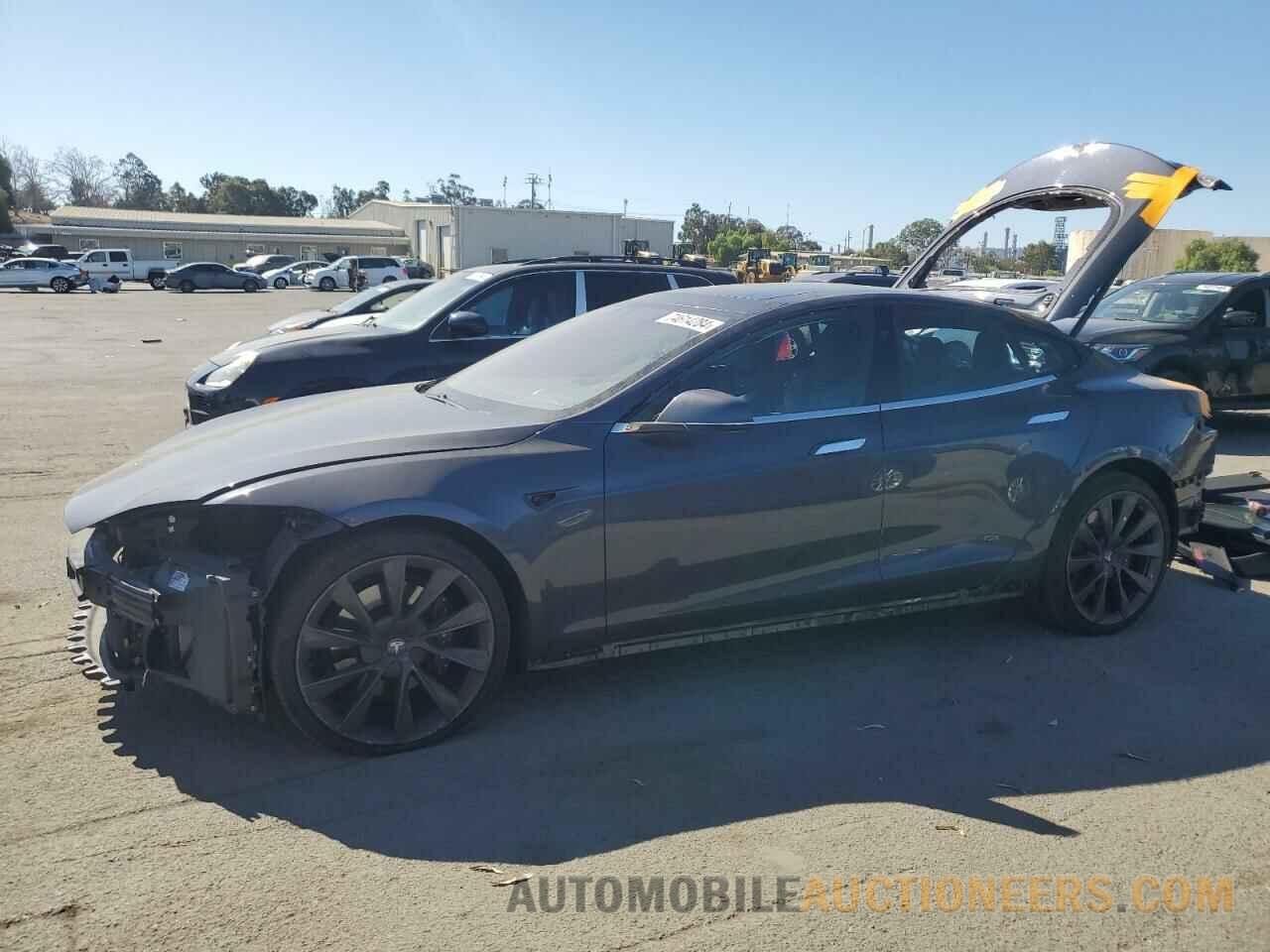 5YJSA1E26JF267684 TESLA MODEL S 2018