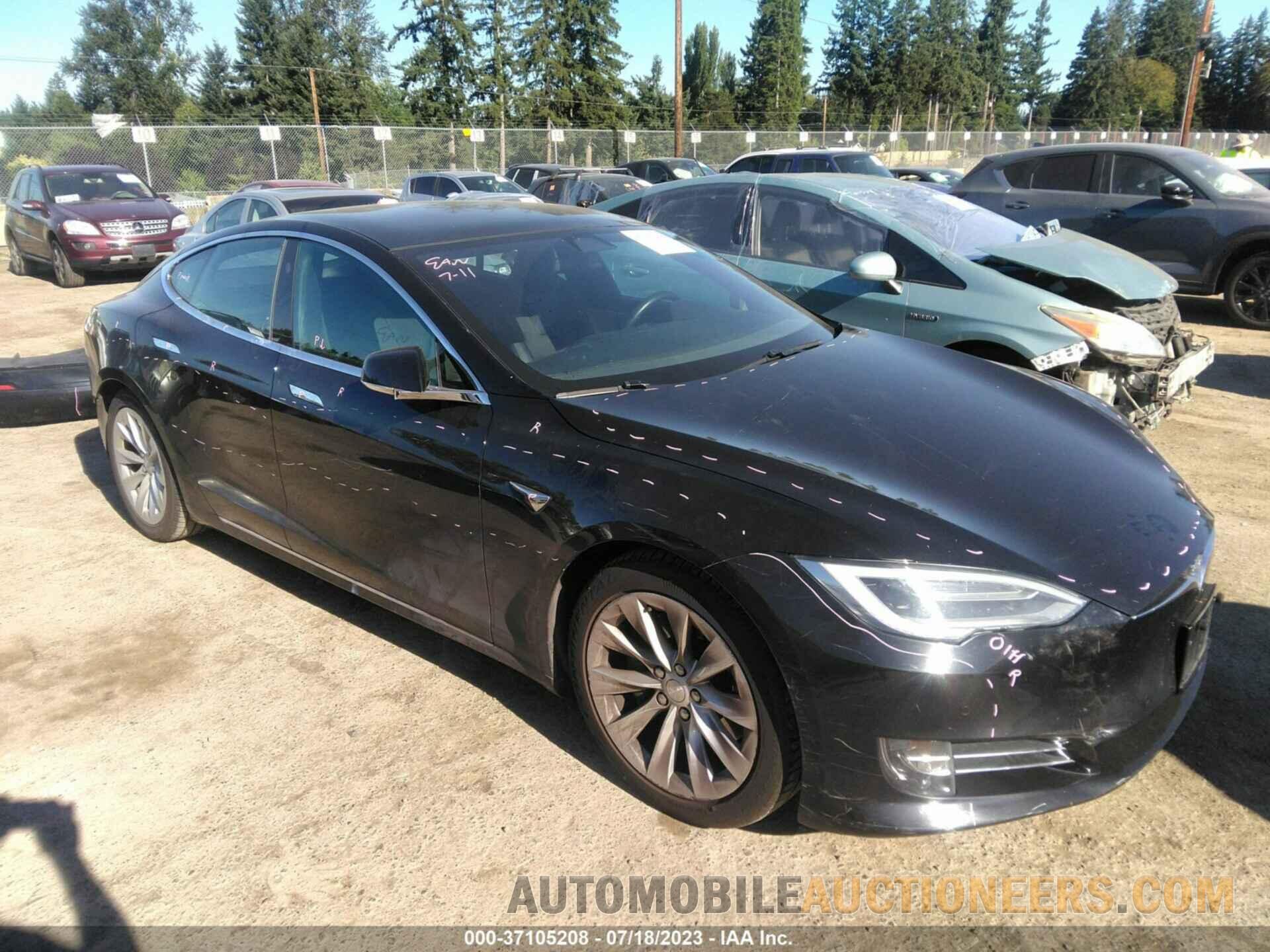 5YJSA1E26JF293797 TESLA MODEL S 2018