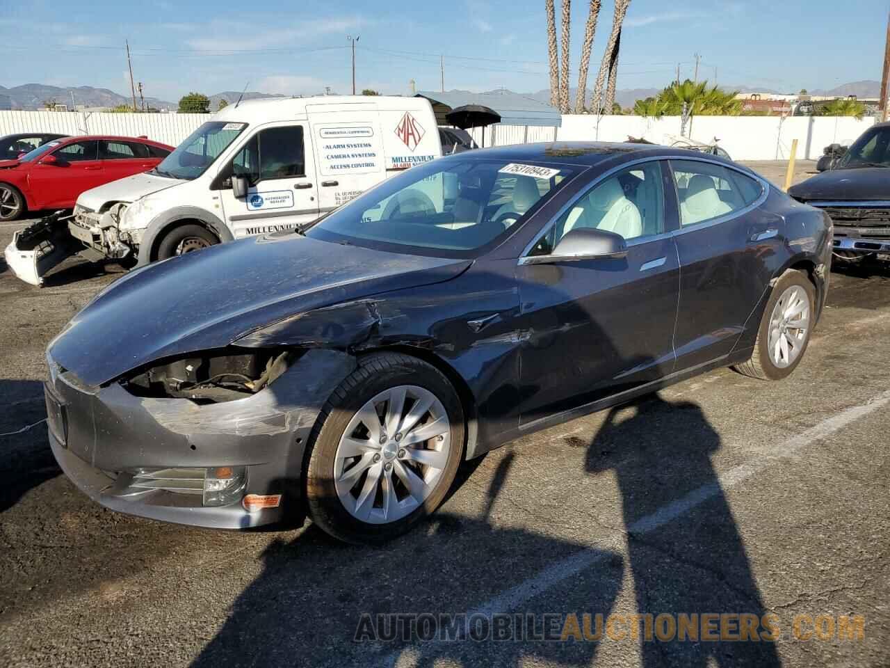 5YJSA1E26LF350924 TESLA MODEL S 2020