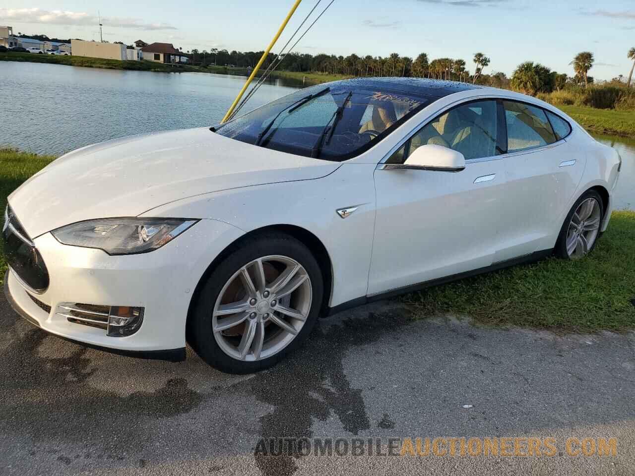 5YJSA1E27FF112505 TESLA MODEL S 2015