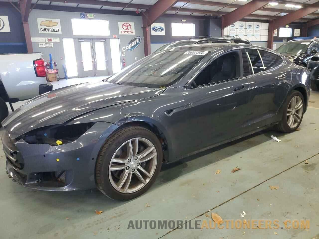 5YJSA1E27FF113993 TESLA MODEL S 2015