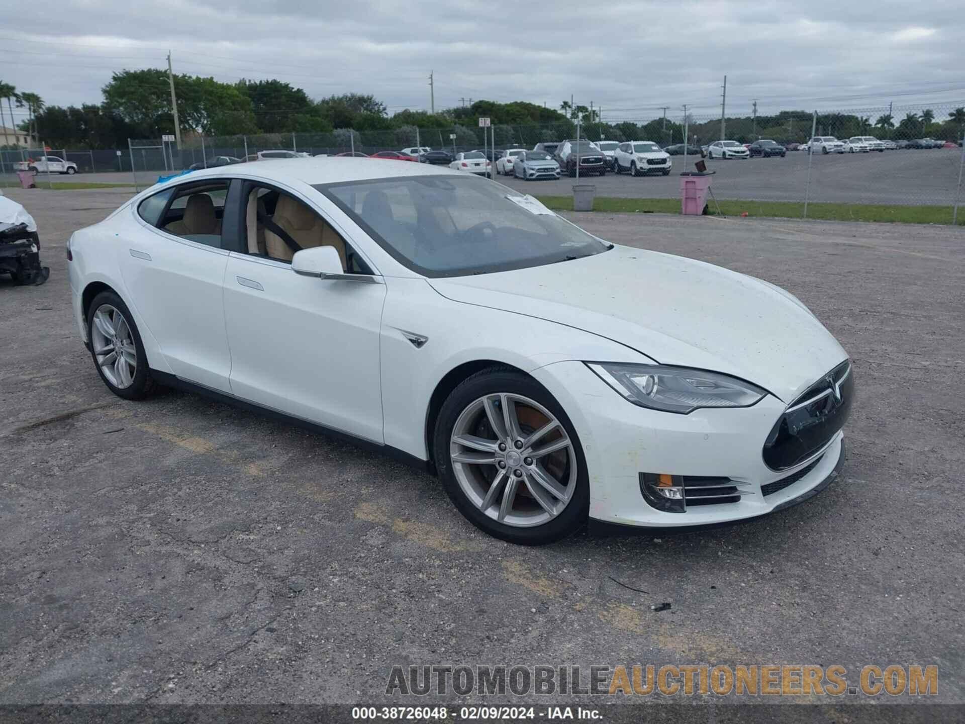 5YJSA1E27GF128205 TESLA MODEL S 2016