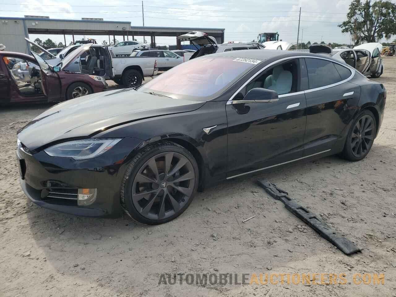 5YJSA1E27JF256919 TESLA MODEL S 2018