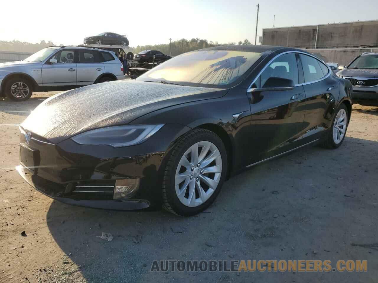 5YJSA1E27JF293565 TESLA MODEL S 2018