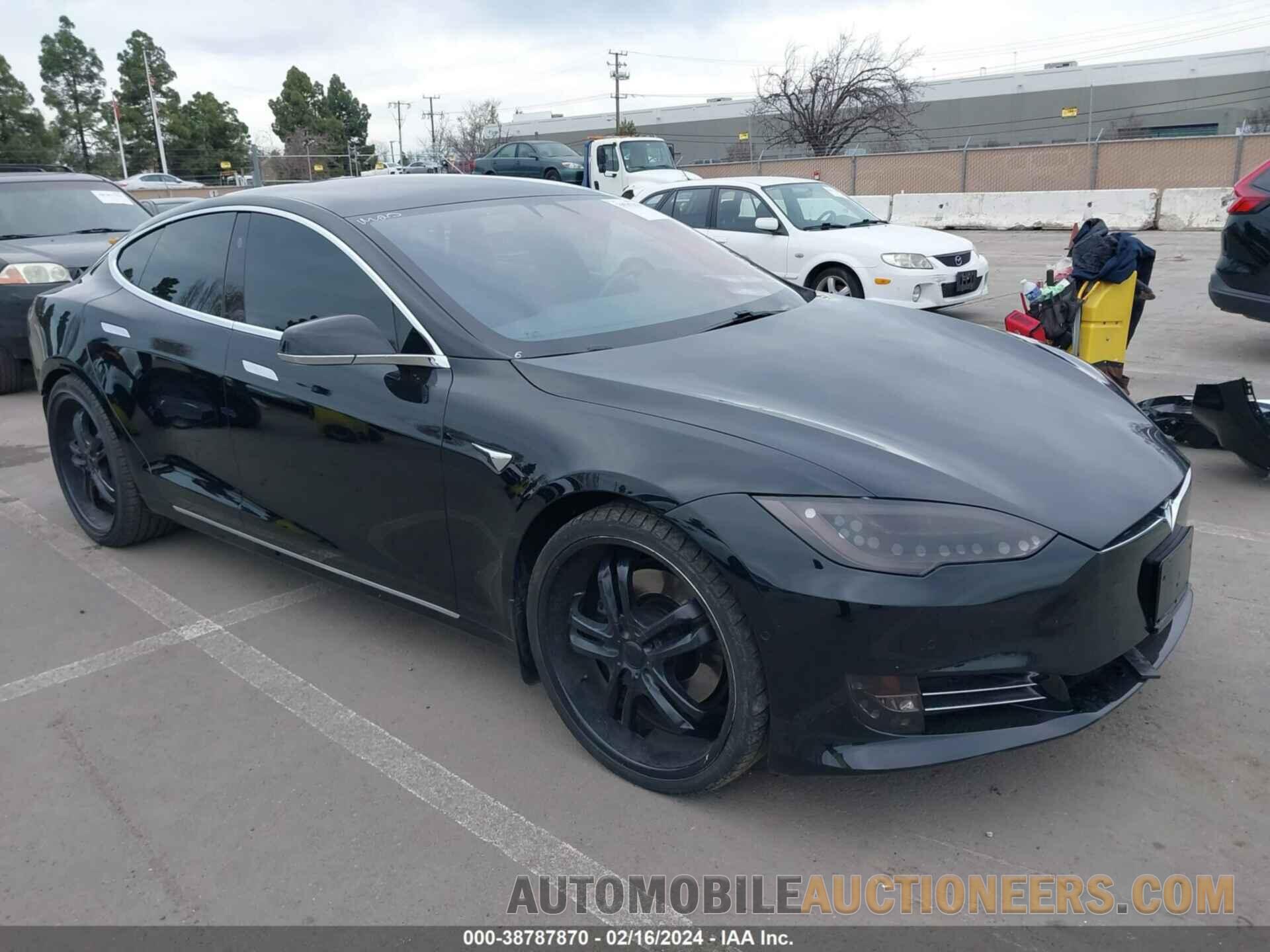 5YJSA1E27JF294943 TESLA MODEL S 2018