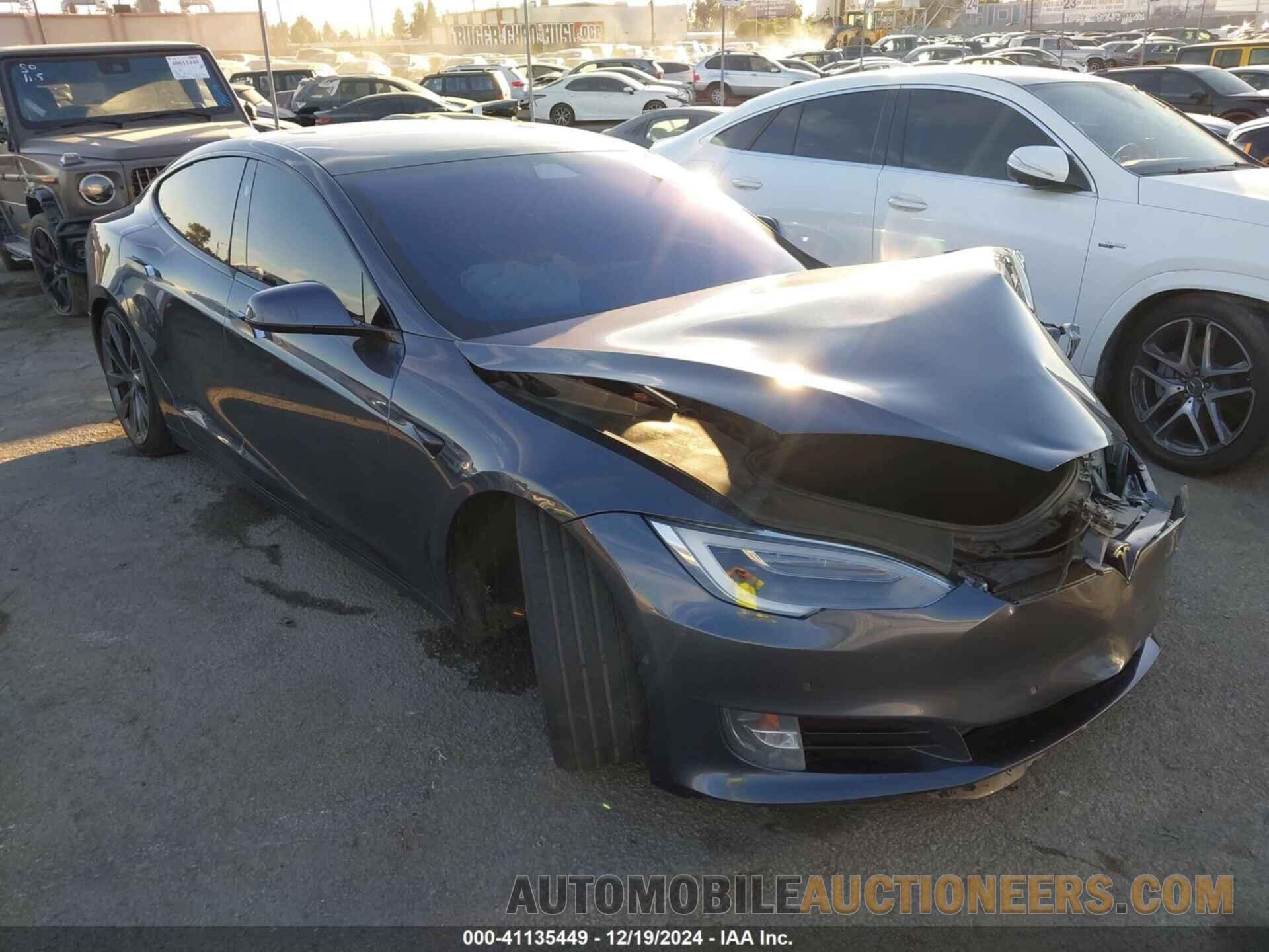 5YJSA1E27JF295686 TESLA MODEL S 2018