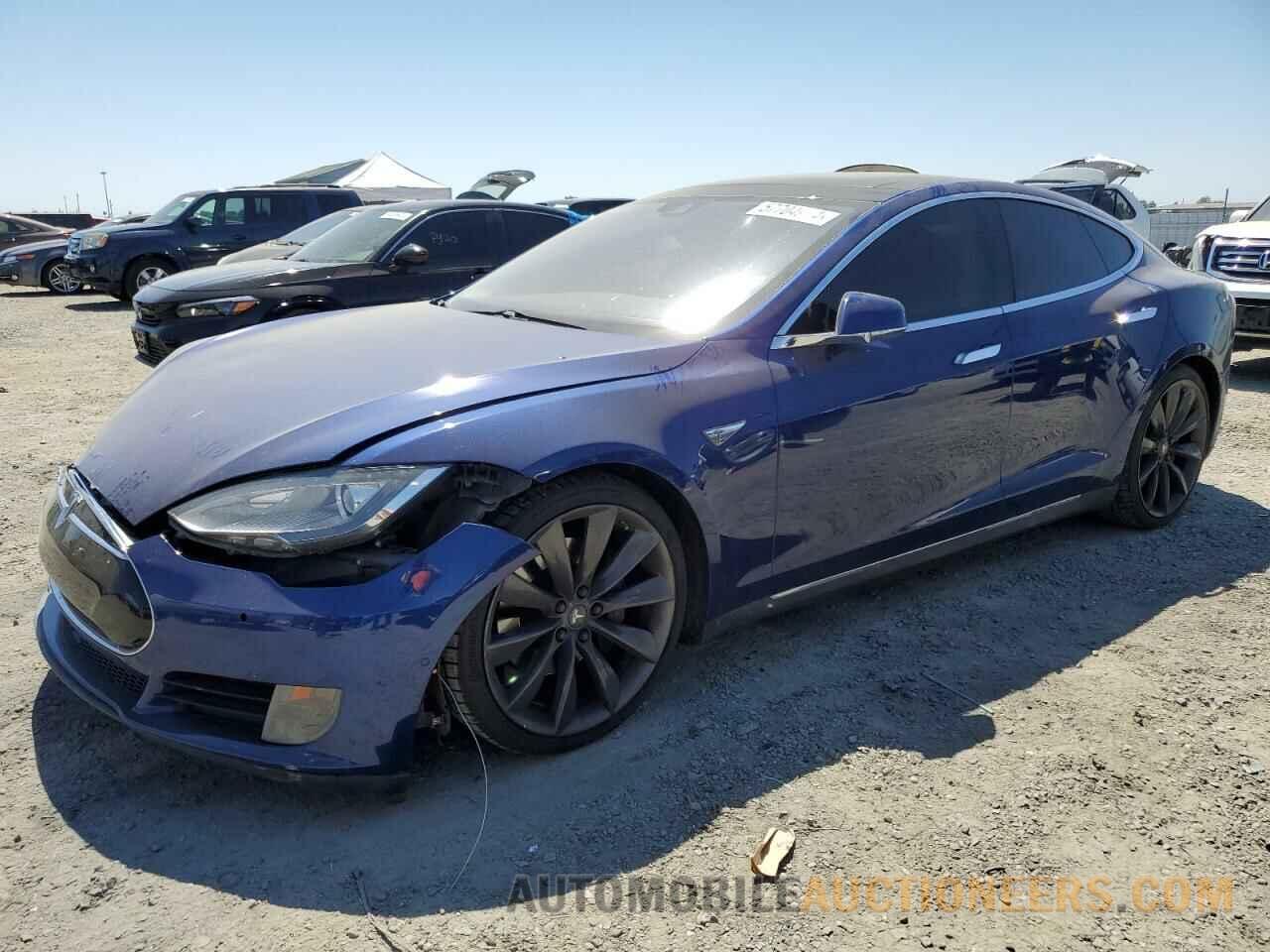 5YJSA1E28FF112321 TESLA MODEL S 2015