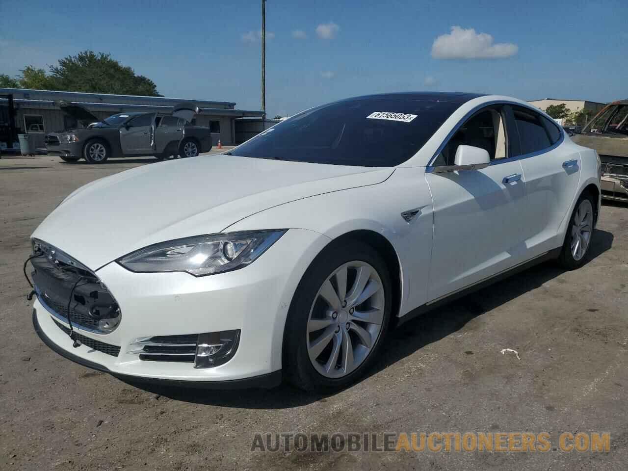 5YJSA1E28GF123725 TESLA MODEL S 2016