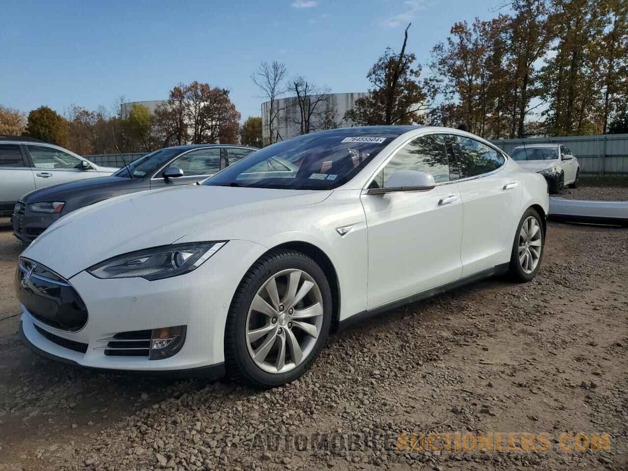 5YJSA1E28GF128665 TESLA MODEL S 2016