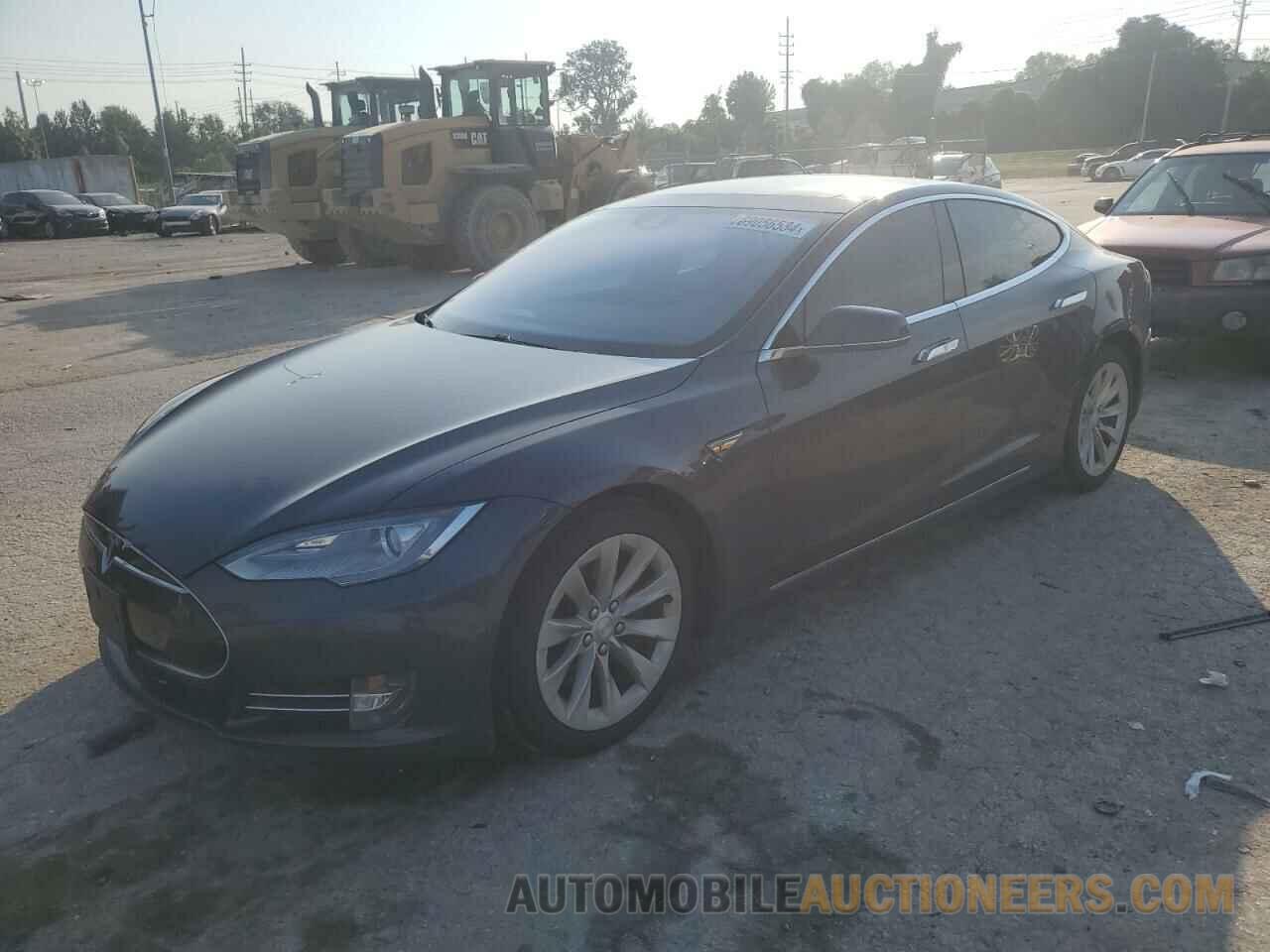 5YJSA1E28GF132702 TESLA MODEL S 2016