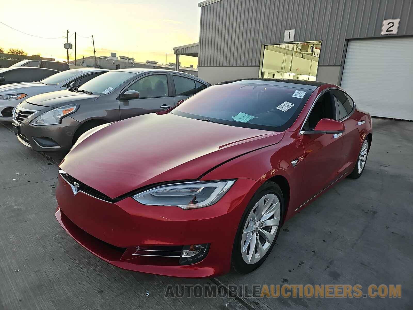 5YJSA1E28HF185563 Tesla Model S 2017