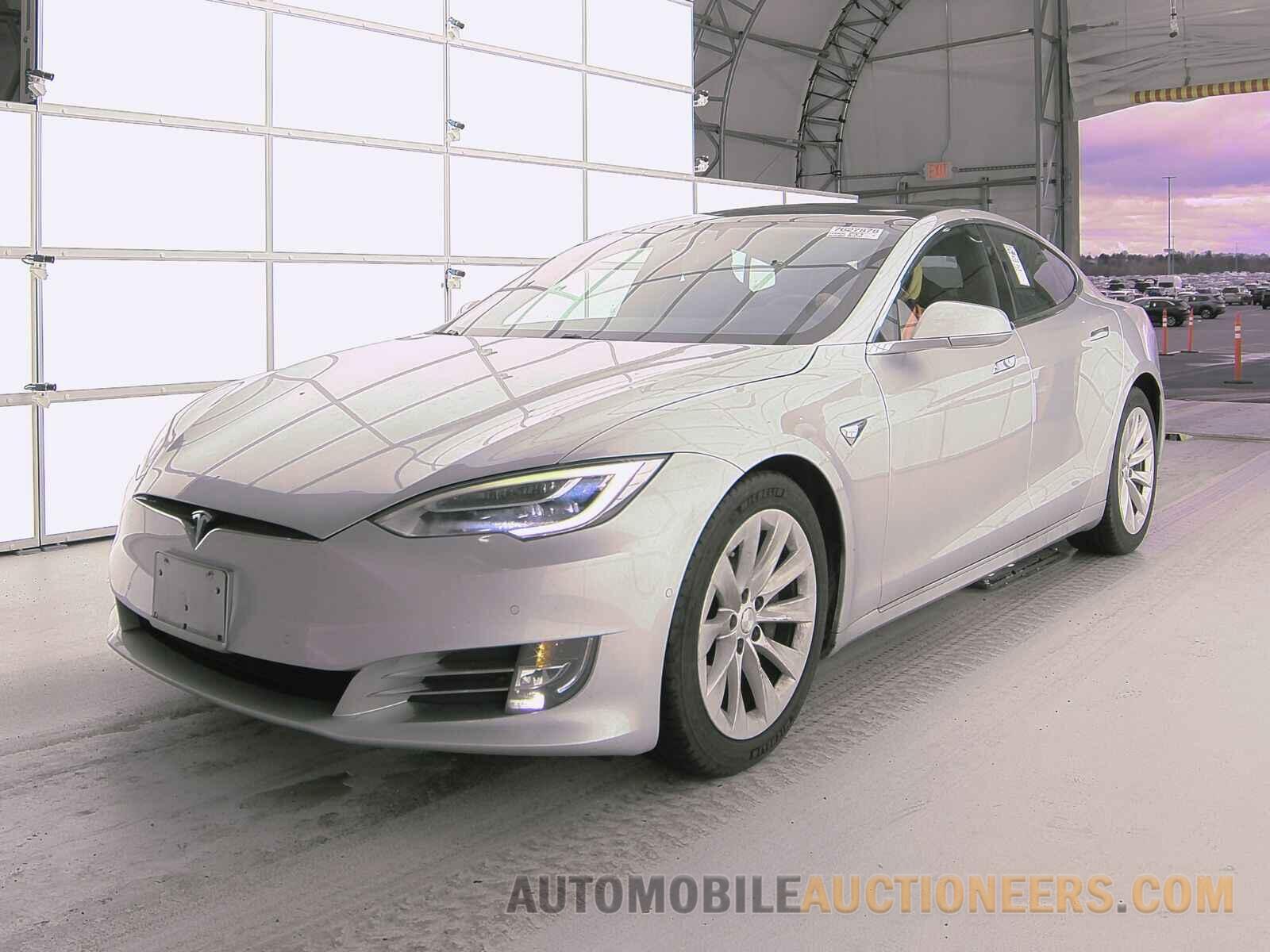 5YJSA1E28HF193288 Tesla Model S 2017