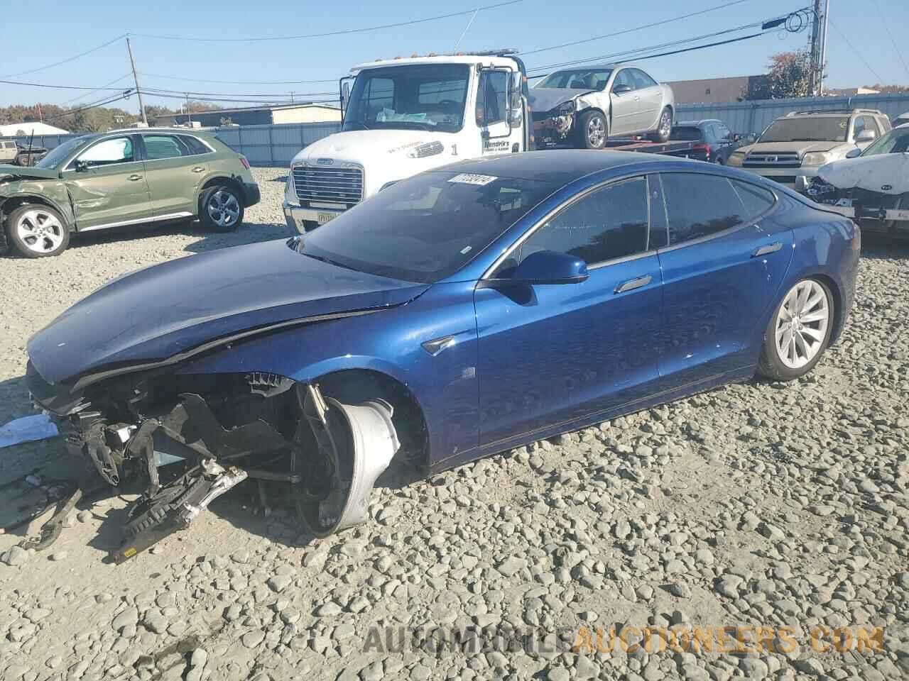 5YJSA1E28HF221526 TESLA MODEL S 2017