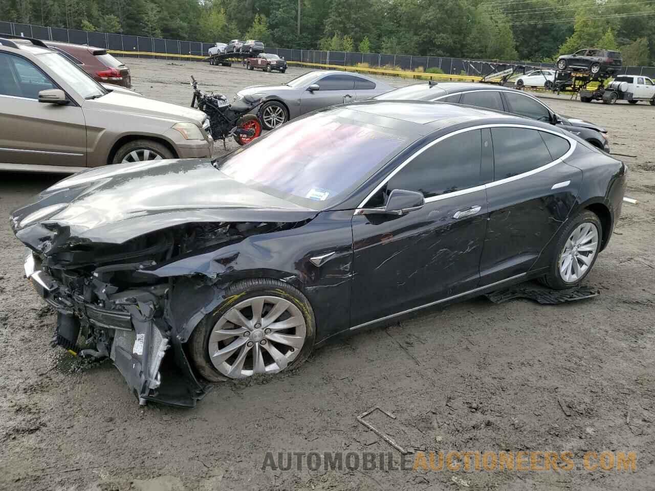 5YJSA1E28JF266827 TESLA MODEL S 2018