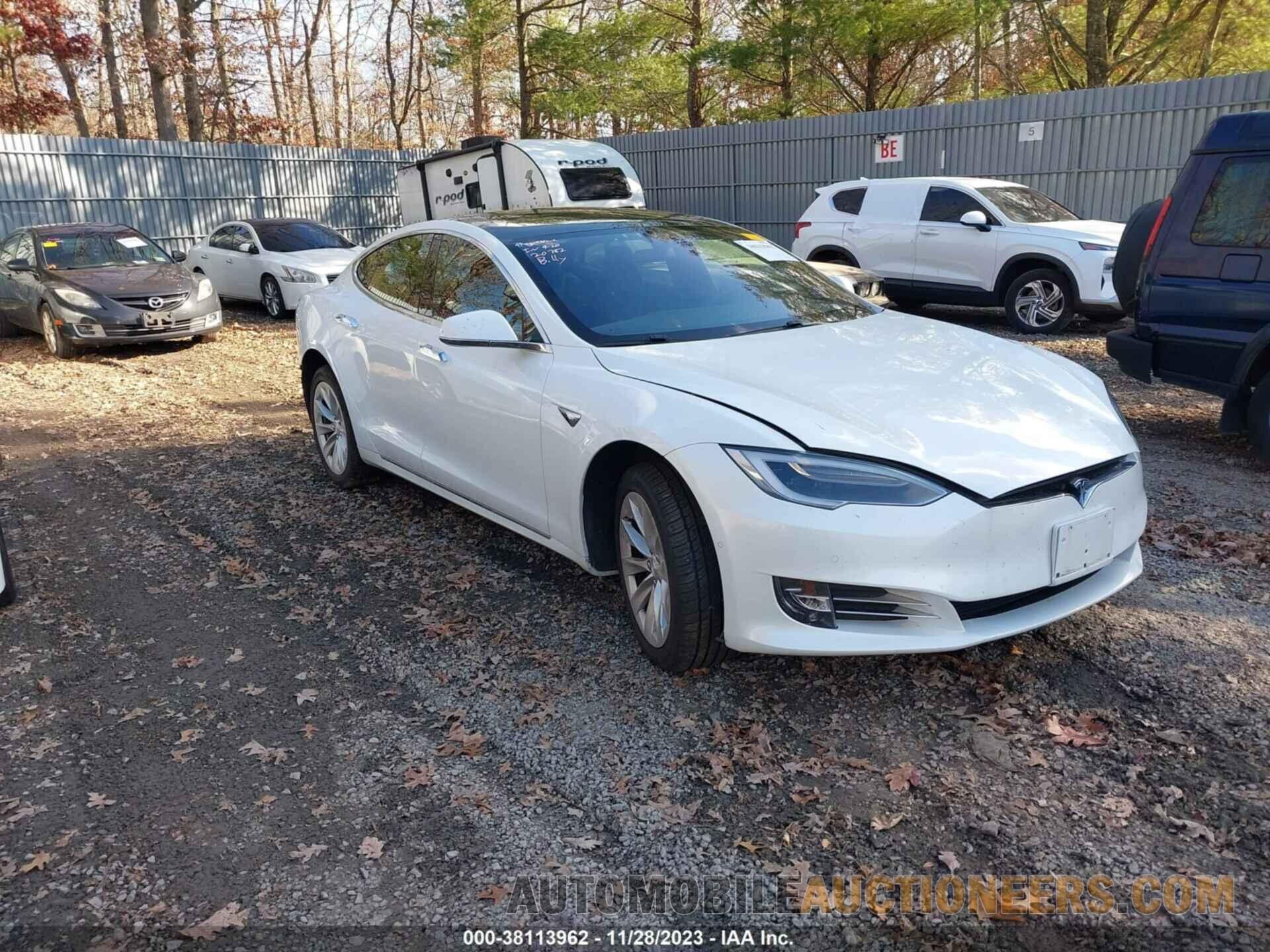 5YJSA1E28JF271350 TESLA MODEL S 2018