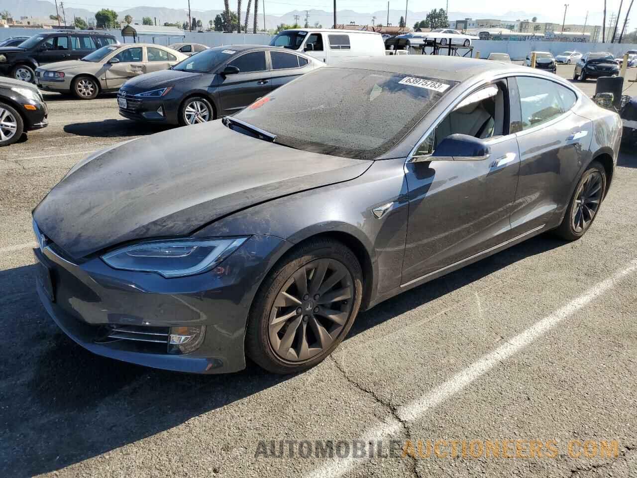 5YJSA1E28JF272577 TESLA MODEL S 2018