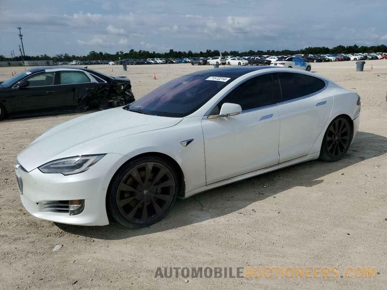 5YJSA1E28KF300590 TESLA MODEL S 2019